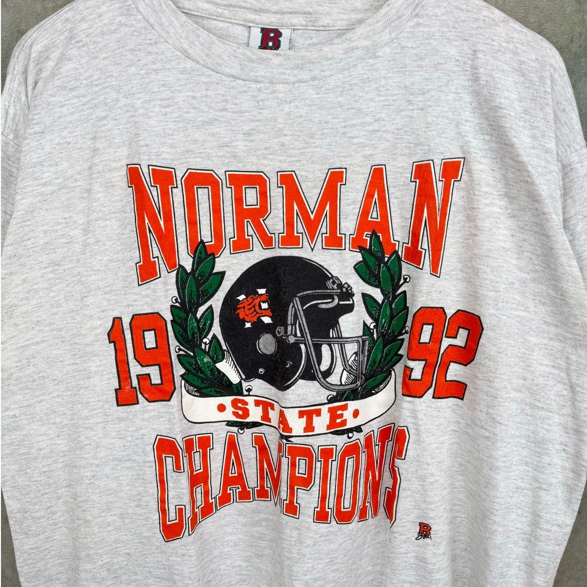 Vintage VTG 1992 Norman Oklahoma Football State Champs T Shirt Sz L Size US L / EU 52-54 / 3 - 4 Thumbnail