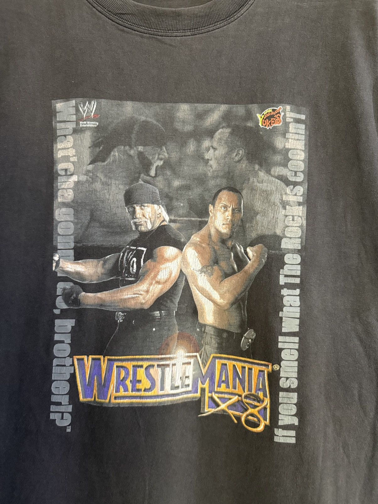 Vintage × WWF Thrashed Vintage 90s Wrestle Mania X8 Hulk hogan The Rock T Size US L / EU 52-54 / 3 - 2 Thumbnail