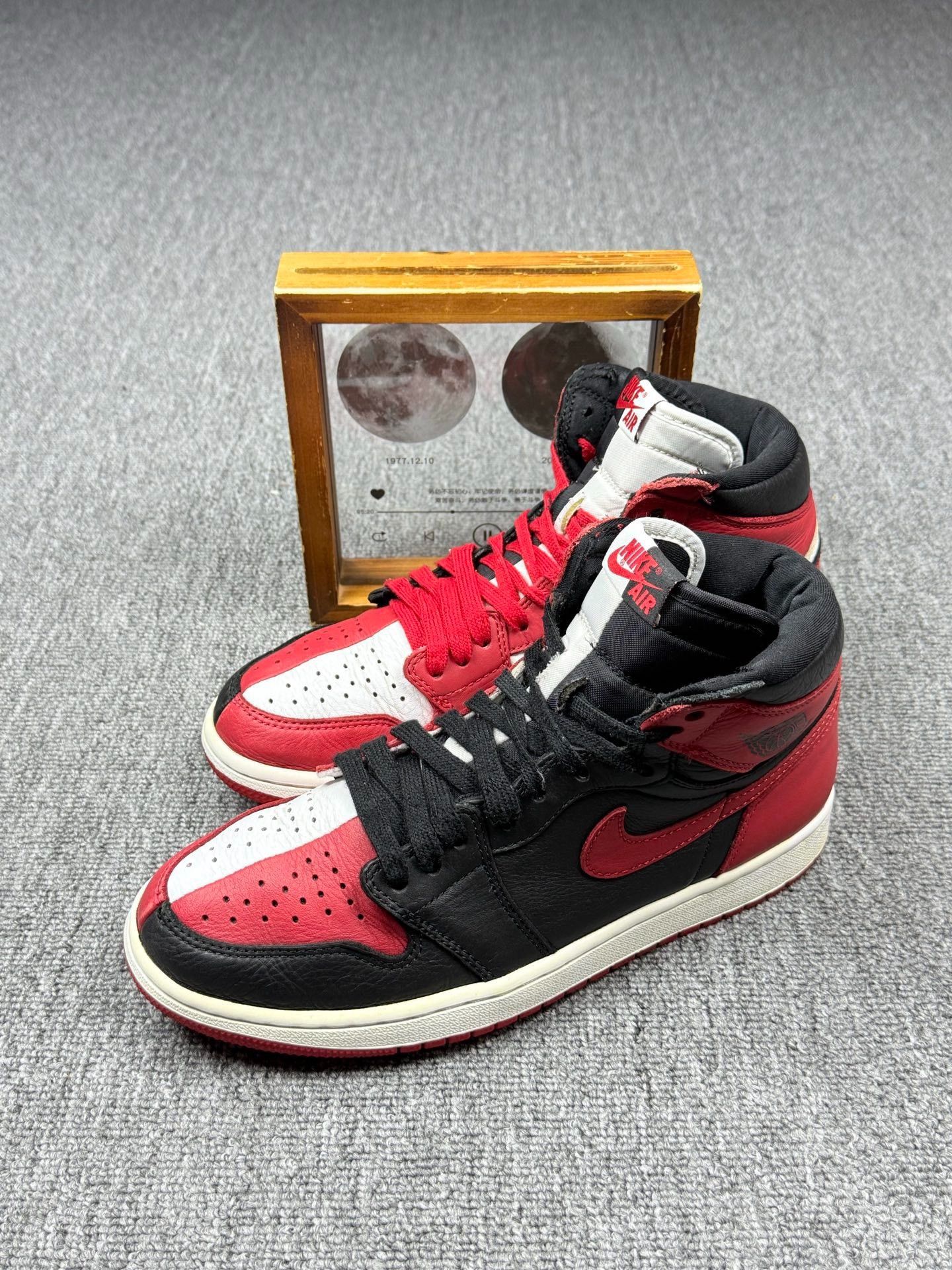 Nike Nike AJ1 Lowtop Sneakers 9 Men Size US 9 / EU 42 - 1 Thumbnail