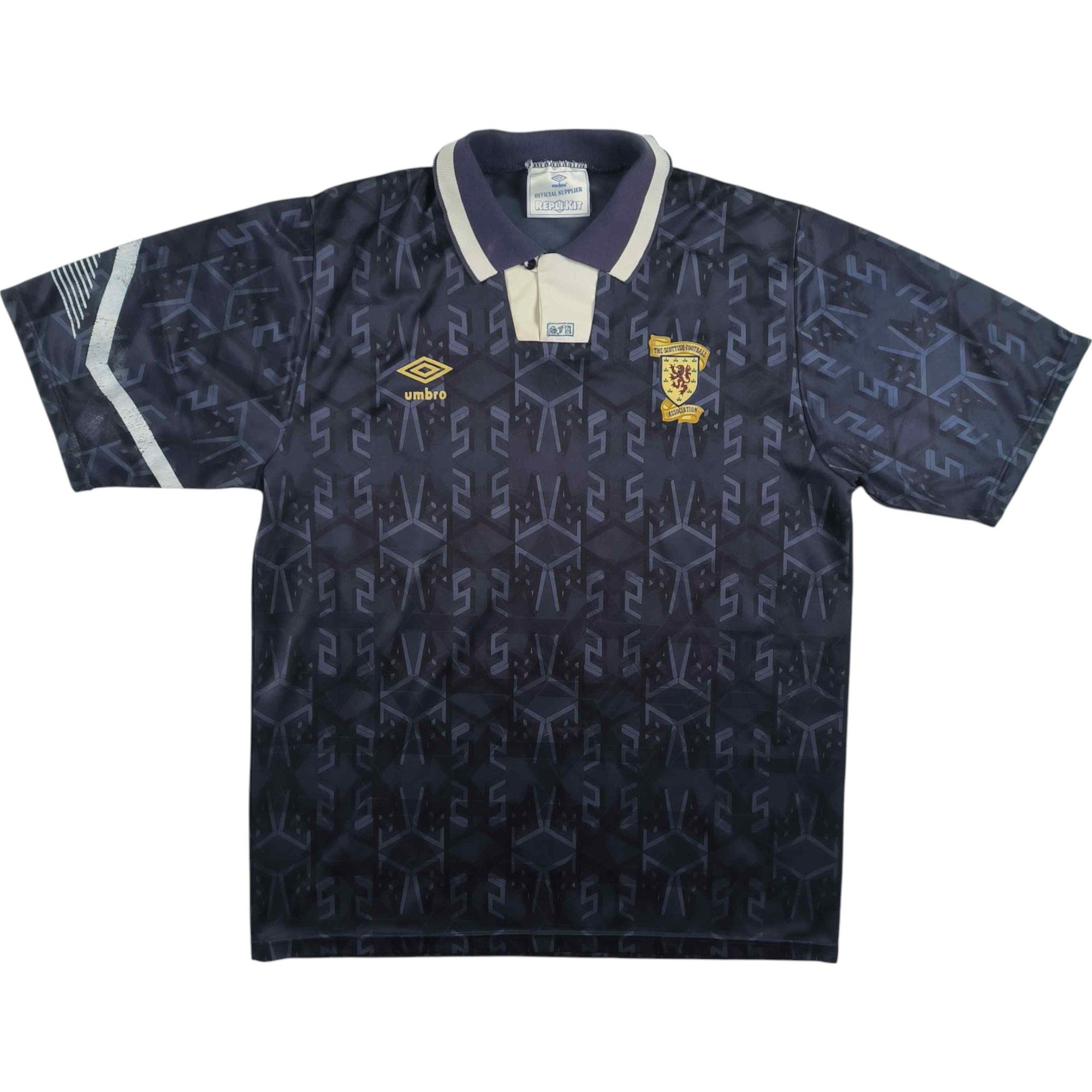 Umbro Scotland 1991-93 Umbro home football jersey shirt size M Size US M / EU 48-50 / 2 - 1 Thumbnail