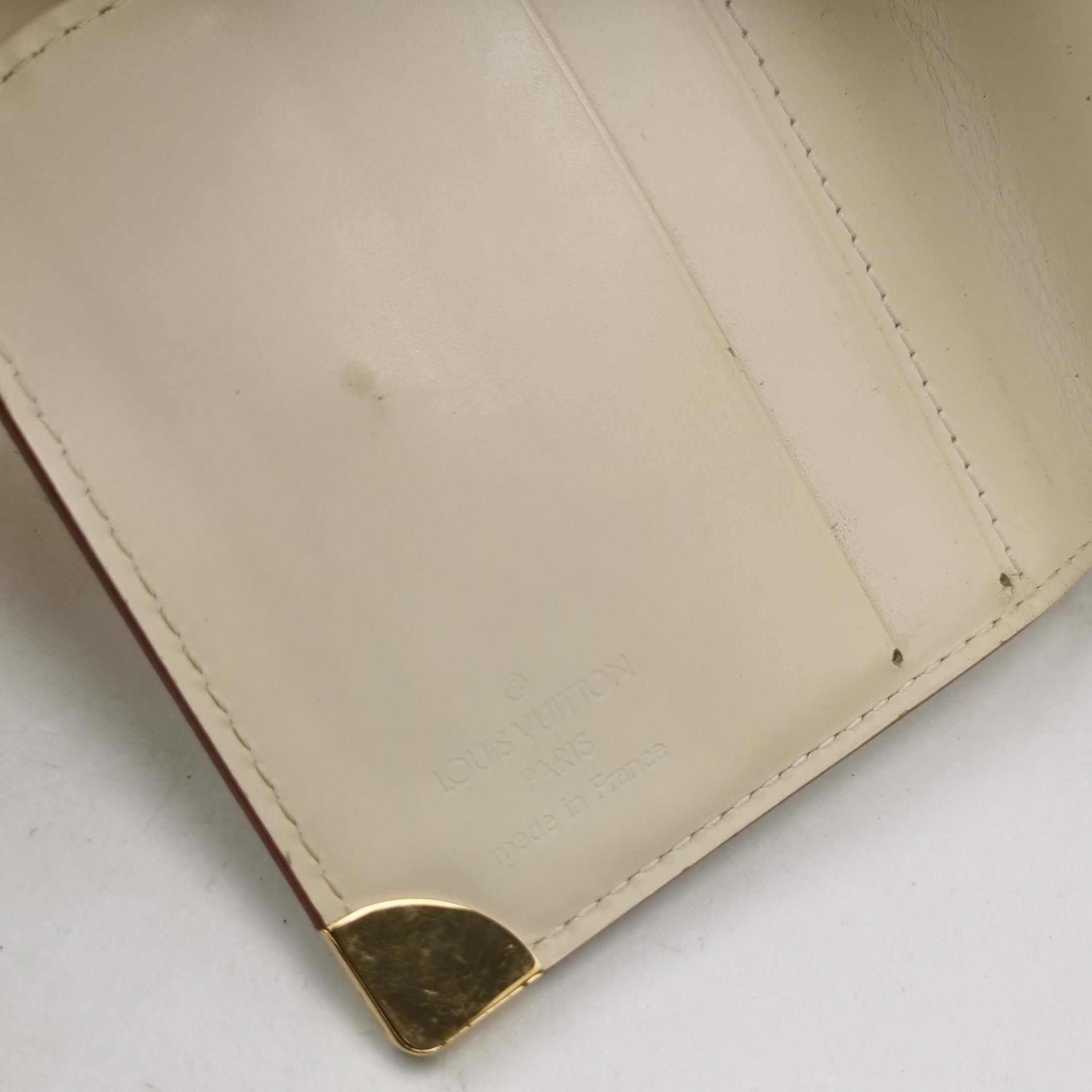 Louis Vuitton Louis Vuitton (LV) Lambskin Simple Gold Edge Wallet -y2506 Size ONE SIZE - 2 Thumbnail