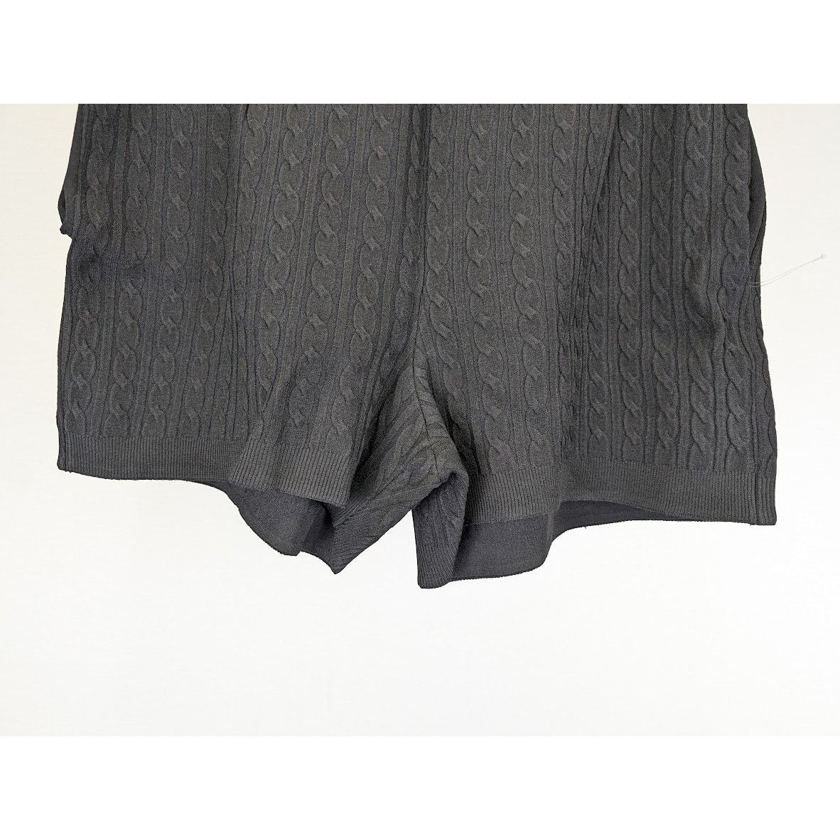 Valentino o1rshd1 Women's Shorts in Black Size 36" / US 14 / IT 50 - 12 Thumbnail