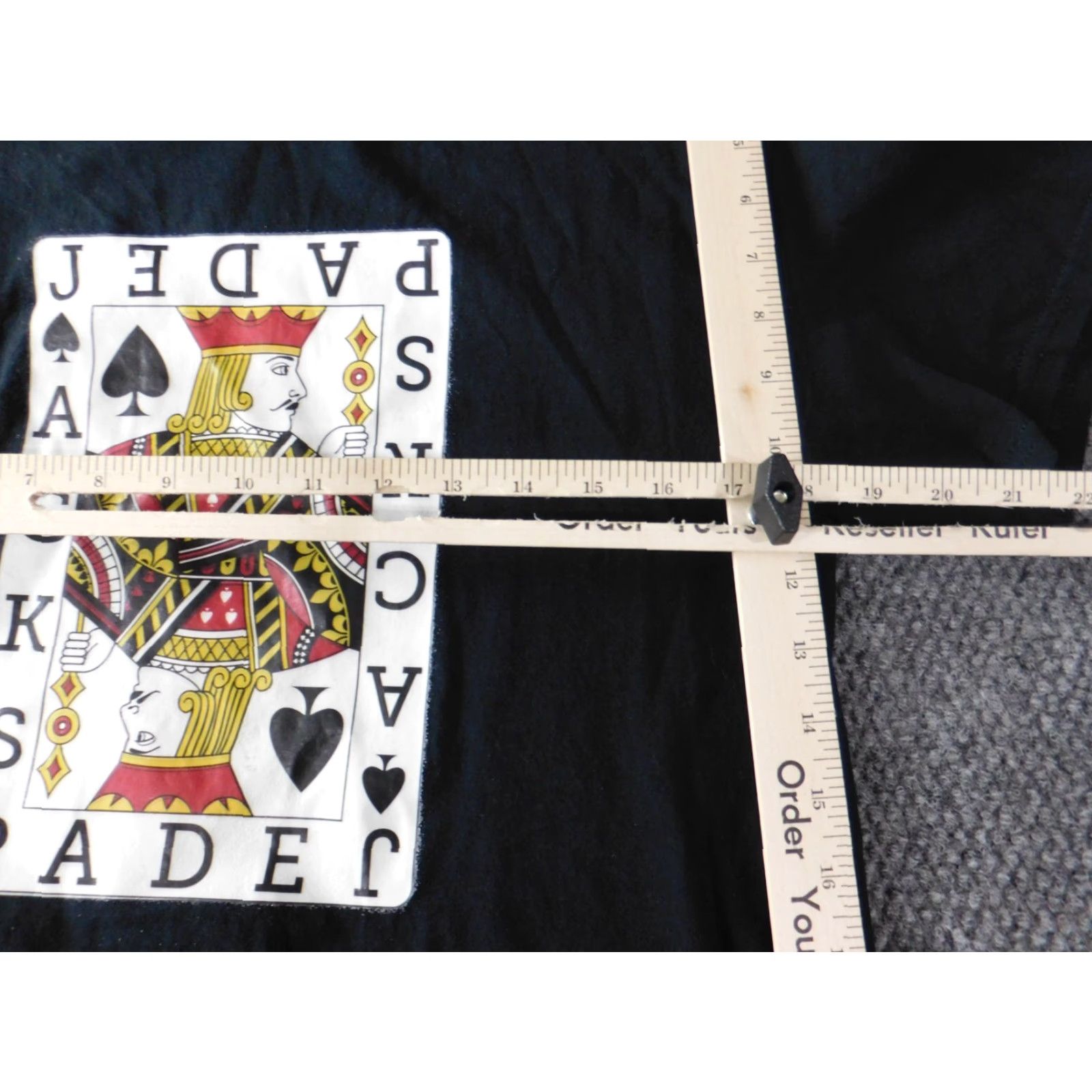 Gildan Gildan Mens T-Shirt Shirt Short Sleeve Black Cotton V-Neck M Card Deck Jack of Spades Vintage: No (Regular) Size US M / EU 48-50 / 2 - 4 Thumbnail