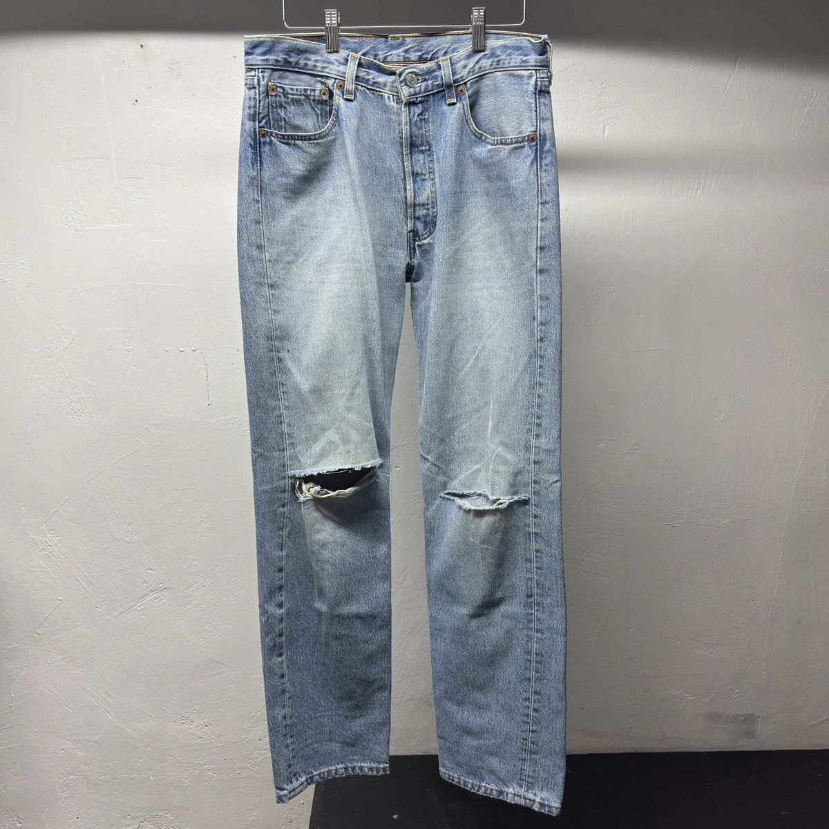 Levi's 90s Levi's 501 Faded Distressed Jeans USA ERD Grunge Chrome Size US 32 / EU 48 - 1 Thumbnail
