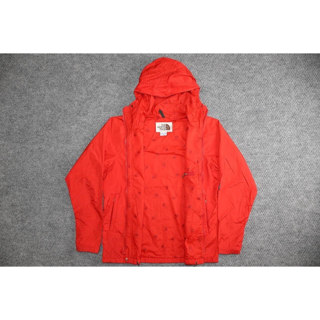 The North Face Vintage The North Face Gore-Tex Hooded Rain Jacket Red Size US L / EU 52-54 / 3 - 4 Thumbnail