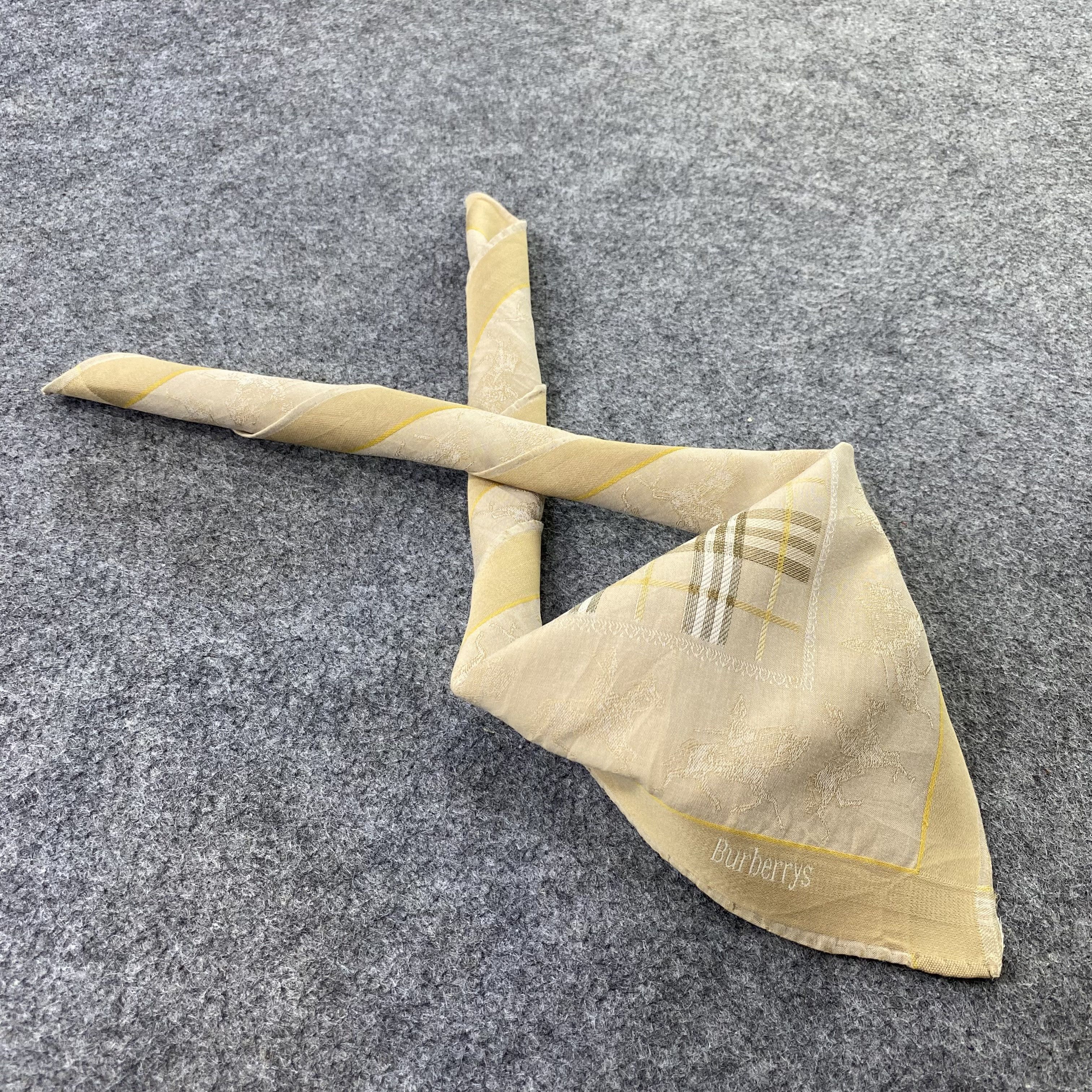 Burberry vintage Burberrys Handkerchief Neckerchief Bandana-B1679 Size ONE SIZE - 1 Thumbnail