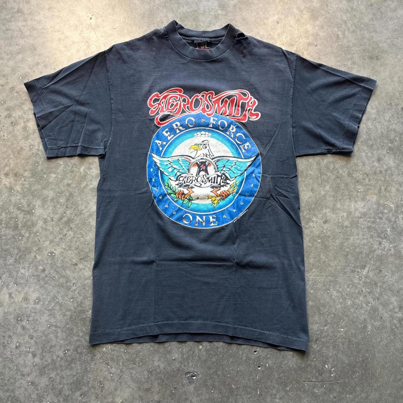 Other Aerosmith "Aero Smith One " Vintage 90's Band Faded T-Shirt Size US XL / EU 56 / 4 - 1 Thumbnail