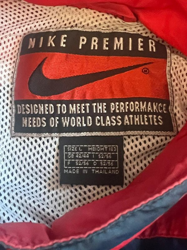 Nike sports jacket Nike Premier Arsenal Londyn L rare Size US L / EU 52-54 / 3 - 5 Thumbnail