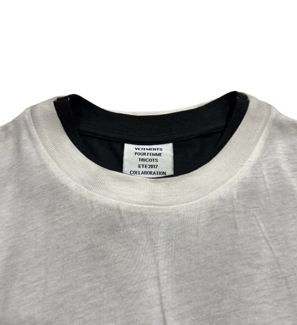 Vetements SS17 “Securite” Dirty Oversized T-Shirt Size US S / EU 44-46 / 1 - 4 Thumbnail
