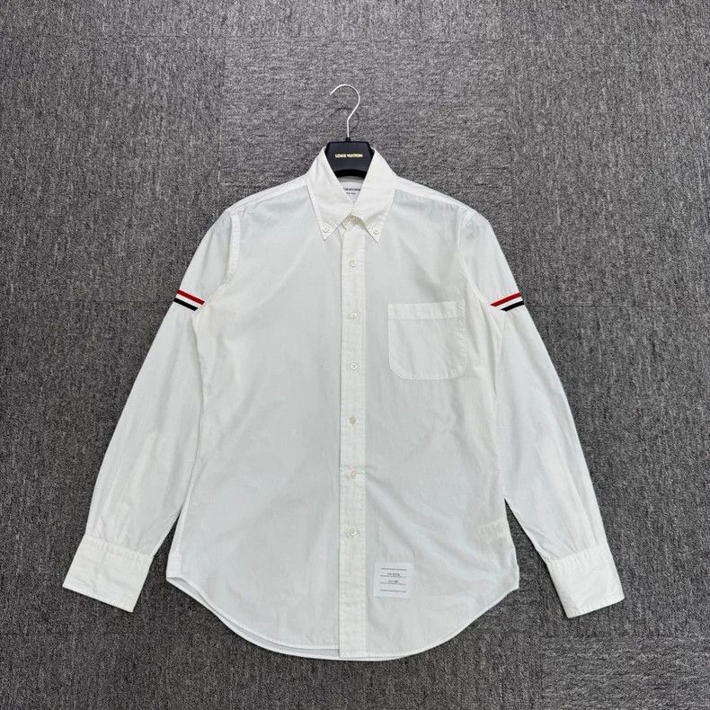 Thom Browne Thom Browne Double-sleeved logo striped shirt 2506-Nextarro Size US M / EU 48-50 / 2 - 1 Thumbnail