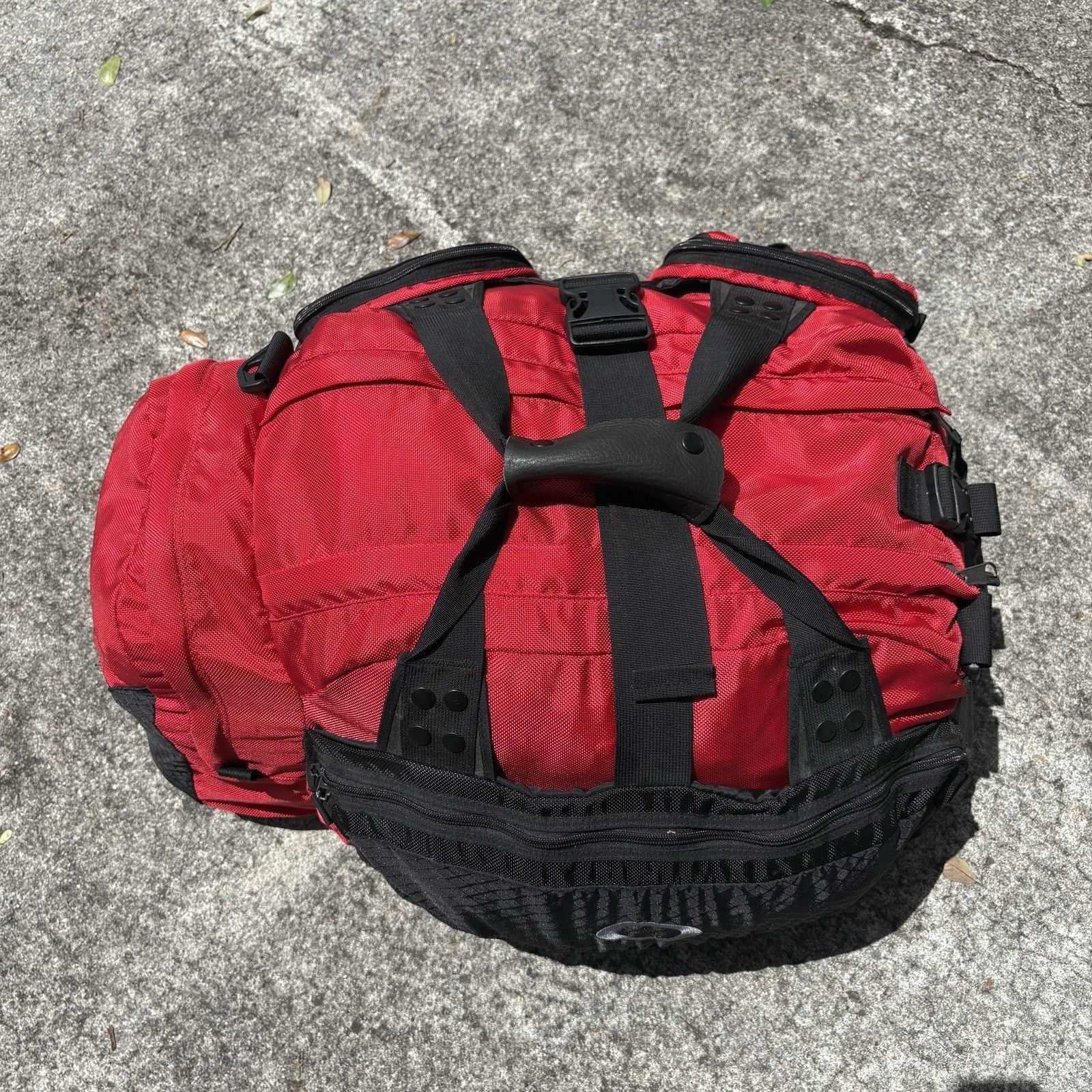 Oakley × Vintage Vintage Oakley Icon Duffle Bag Red Black Hot Tub Software Size ONE SIZE - 3 Thumbnail