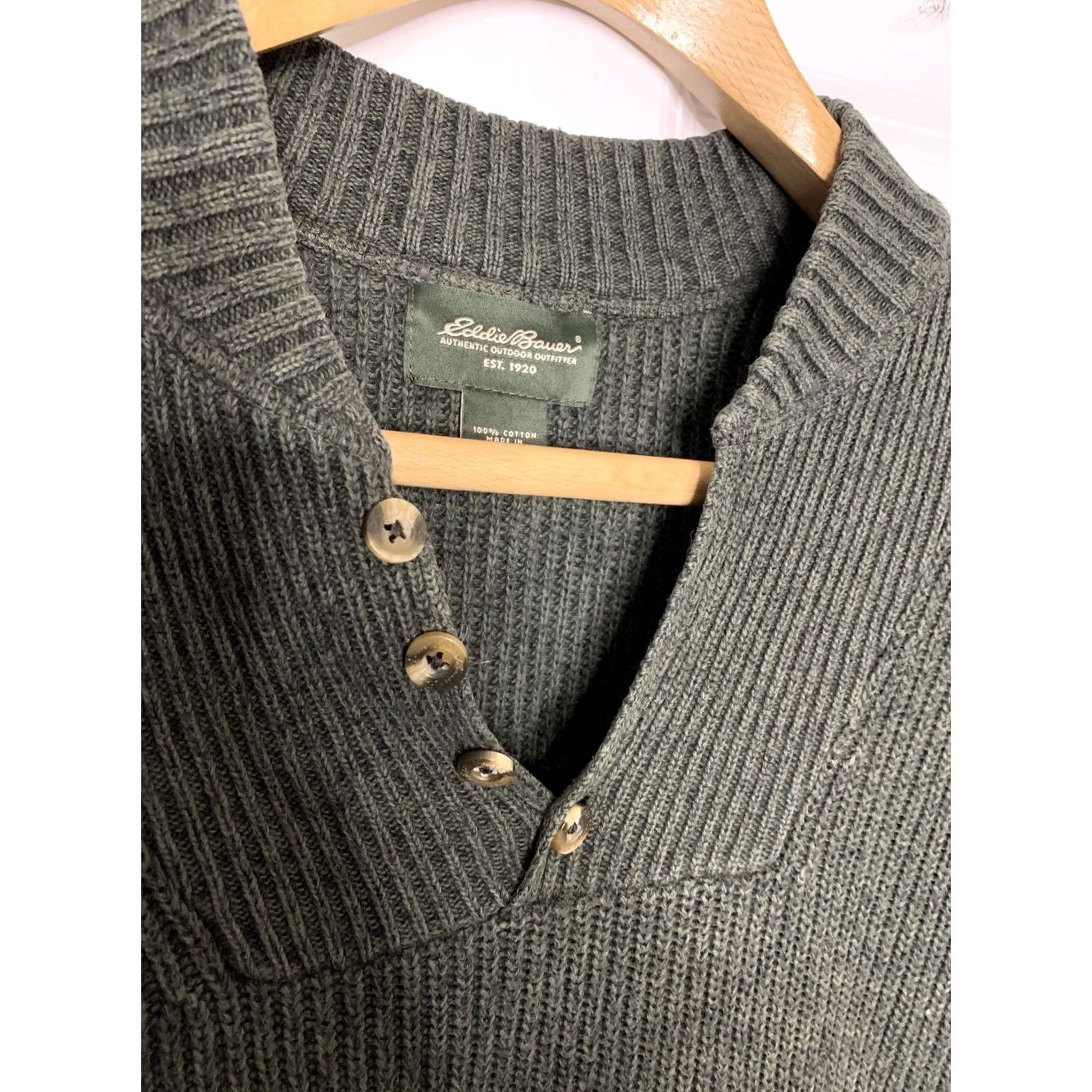 Eddie Bauer VINTAGE Eddie Bauer Men’s XL Knit 1/4 Button Up Sweater Pullover Gray/Green Size US XL / EU 56 / 4 - 2 Thumbnail