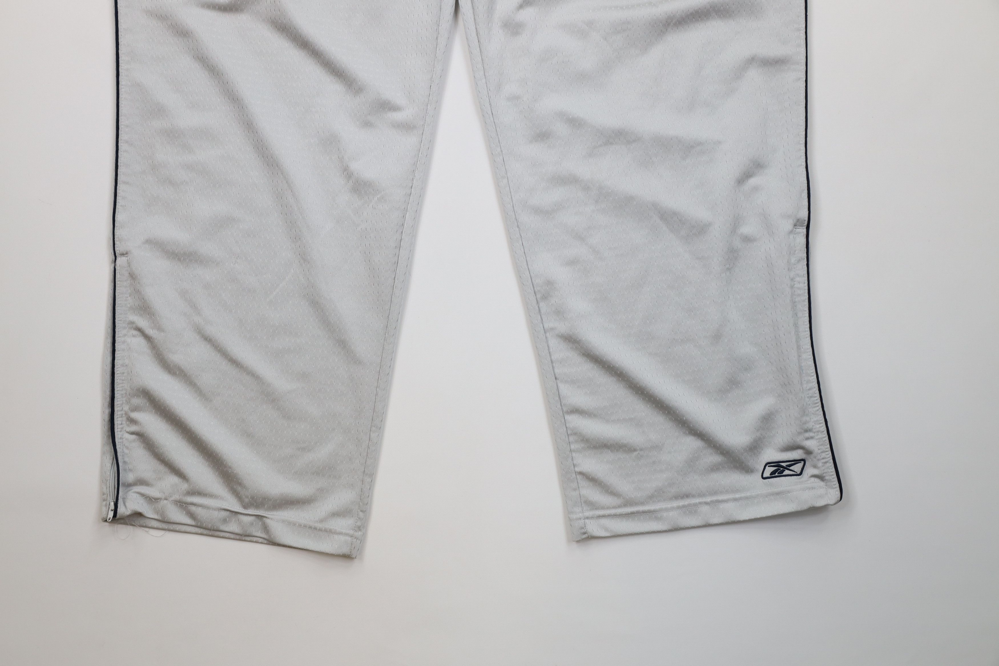 Reebok Vintage 90s Reebok Mesh Wide Leg Sweatpants Pants Silver Size US 40 / EU 56 - 4 Thumbnail