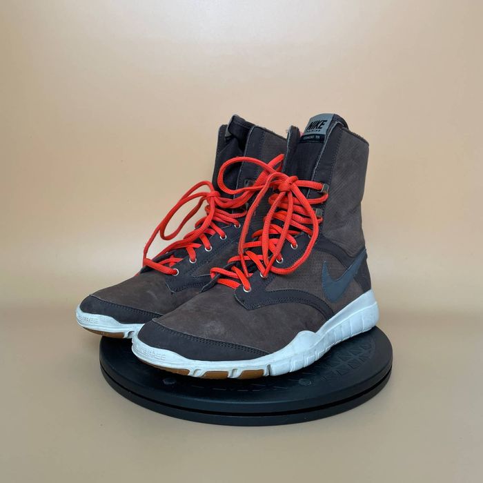Nike Womens Nike Training Combat TR Hi Sneakers Size 7 Brown Grailed