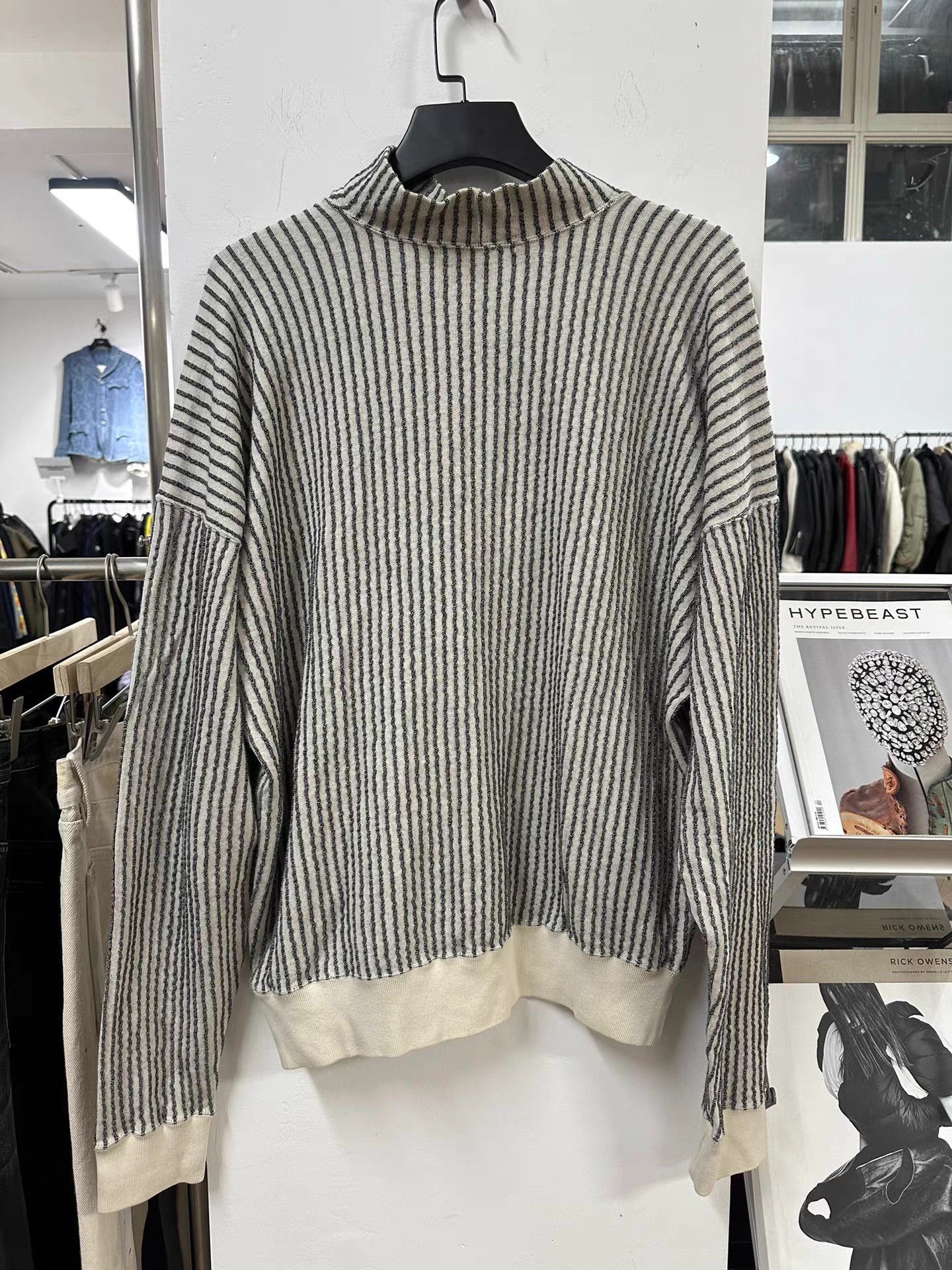 Issey Miyake Gray Striped Long Sleeve Top with Asymmetric Neck Size US S / EU 44-46 / 1 - 6 Thumbnail