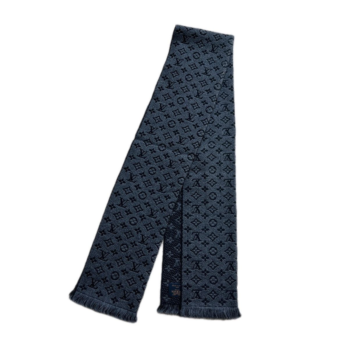 Louis Vuitton Louis Vuitton Monogram Classic Scarf Size ONE SIZE - 4 Thumbnail