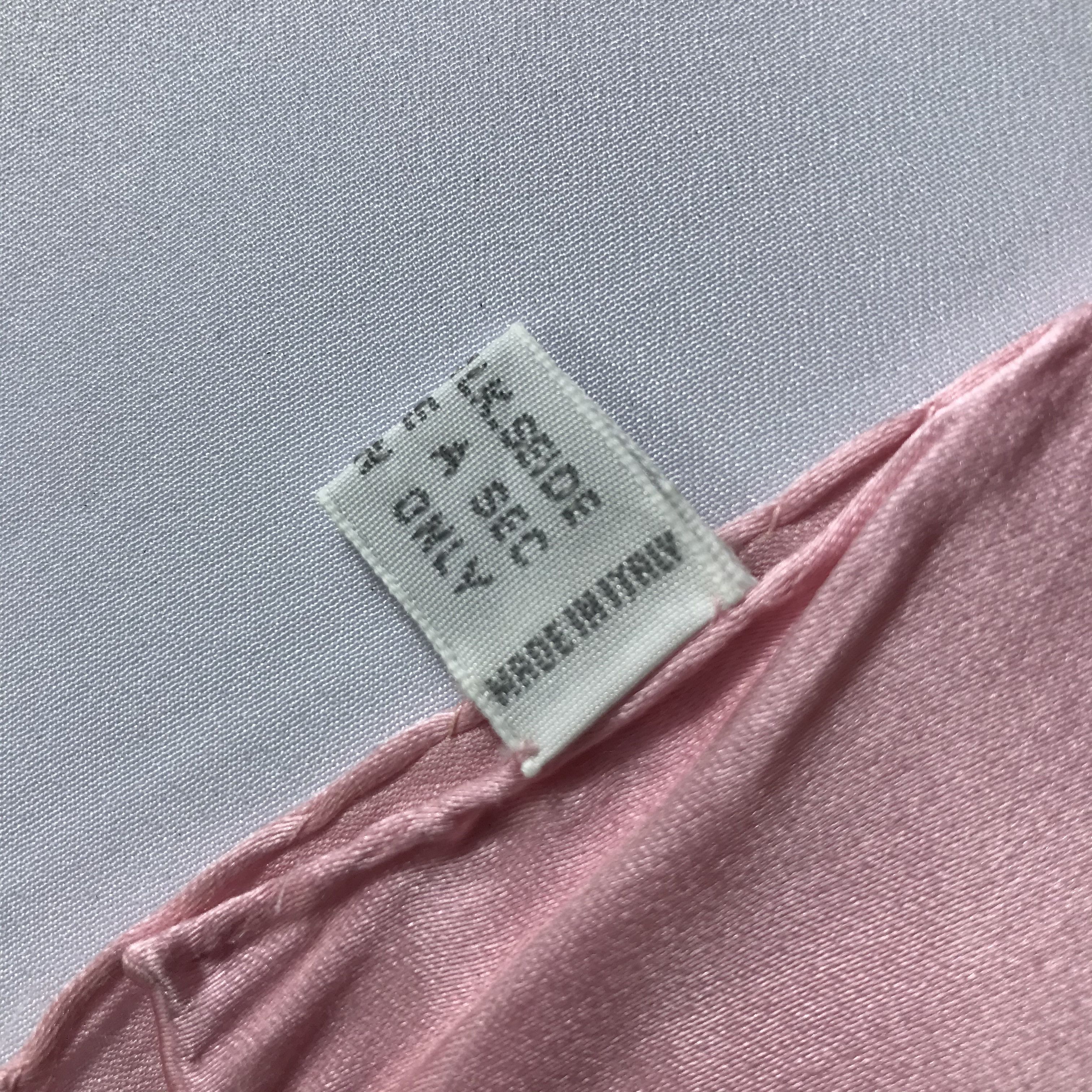 Vintage Vintage Valentino Garavani Silk Scarf Size ONE SIZE - 5 Thumbnail