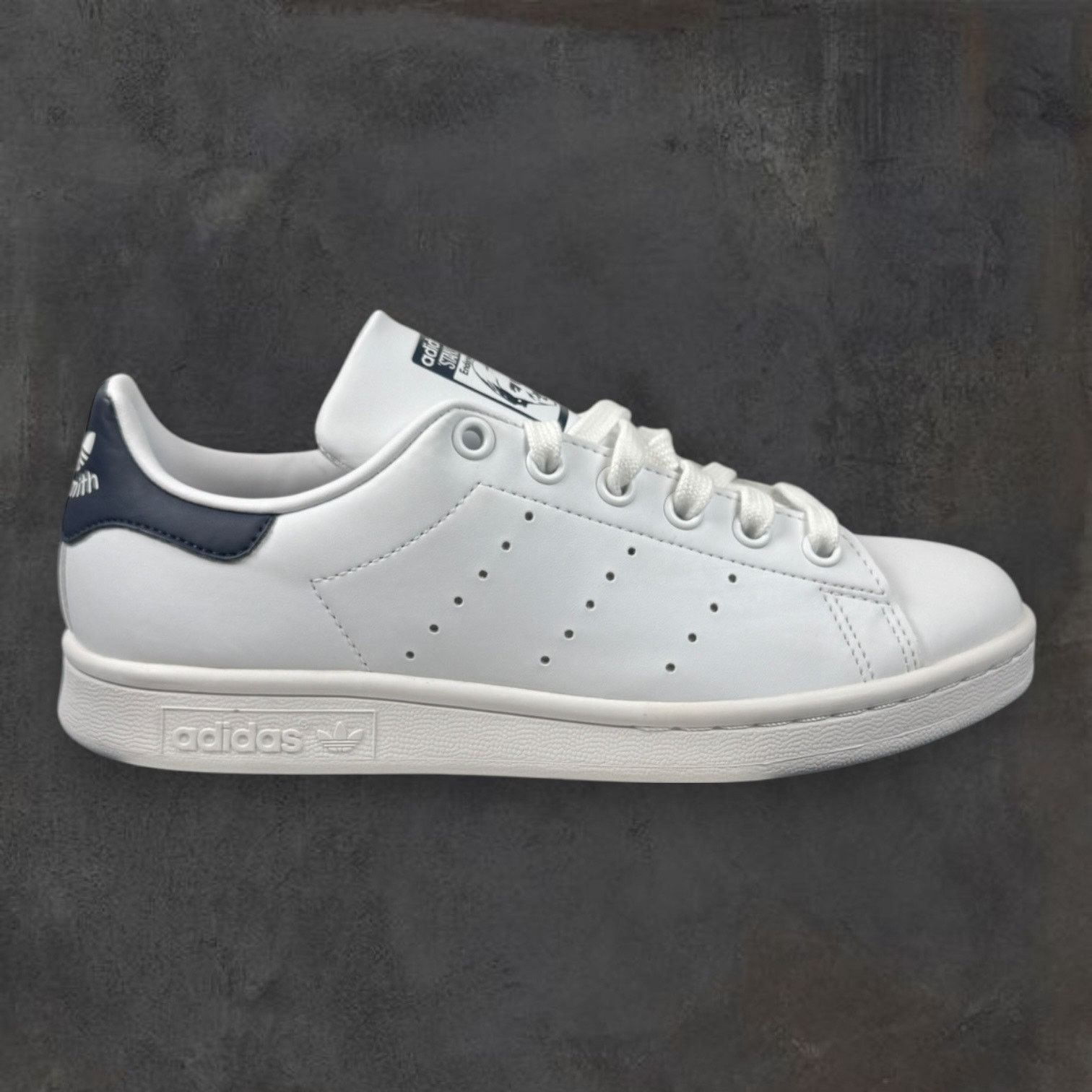 Adidas Adidas Originals Stan Smith White Navy Men's US 5 NWT NIB Size US 5 / EU 37 - 1 Thumbnail
