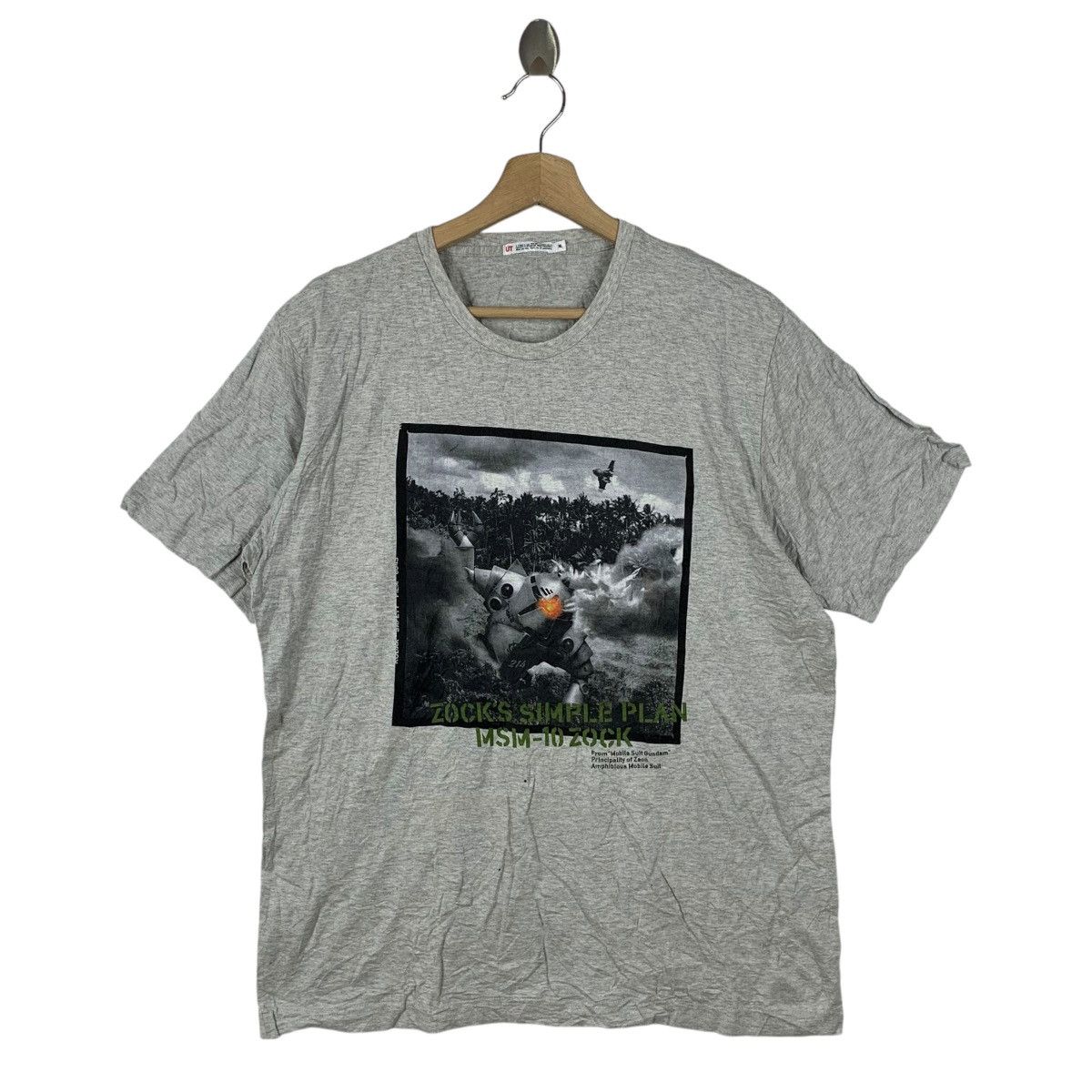 Uniqlo MOBILE SUIT GUNDAM x UNIQLO Zocks Tee Shirt Size US XL / EU 56 / 4 - 1 Thumbnail