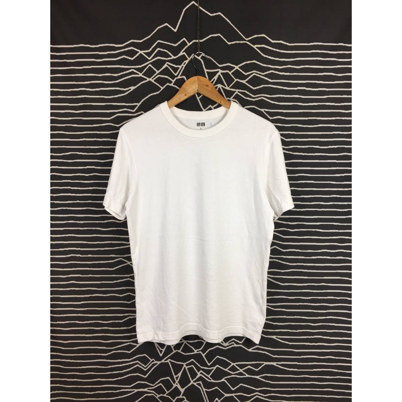 Japanese Brand × Uniqlo Uniqlo U Plain Casual Essentials Crew Neck Tee Size US S / EU 44-46 / 1 - 2 Thumbnail