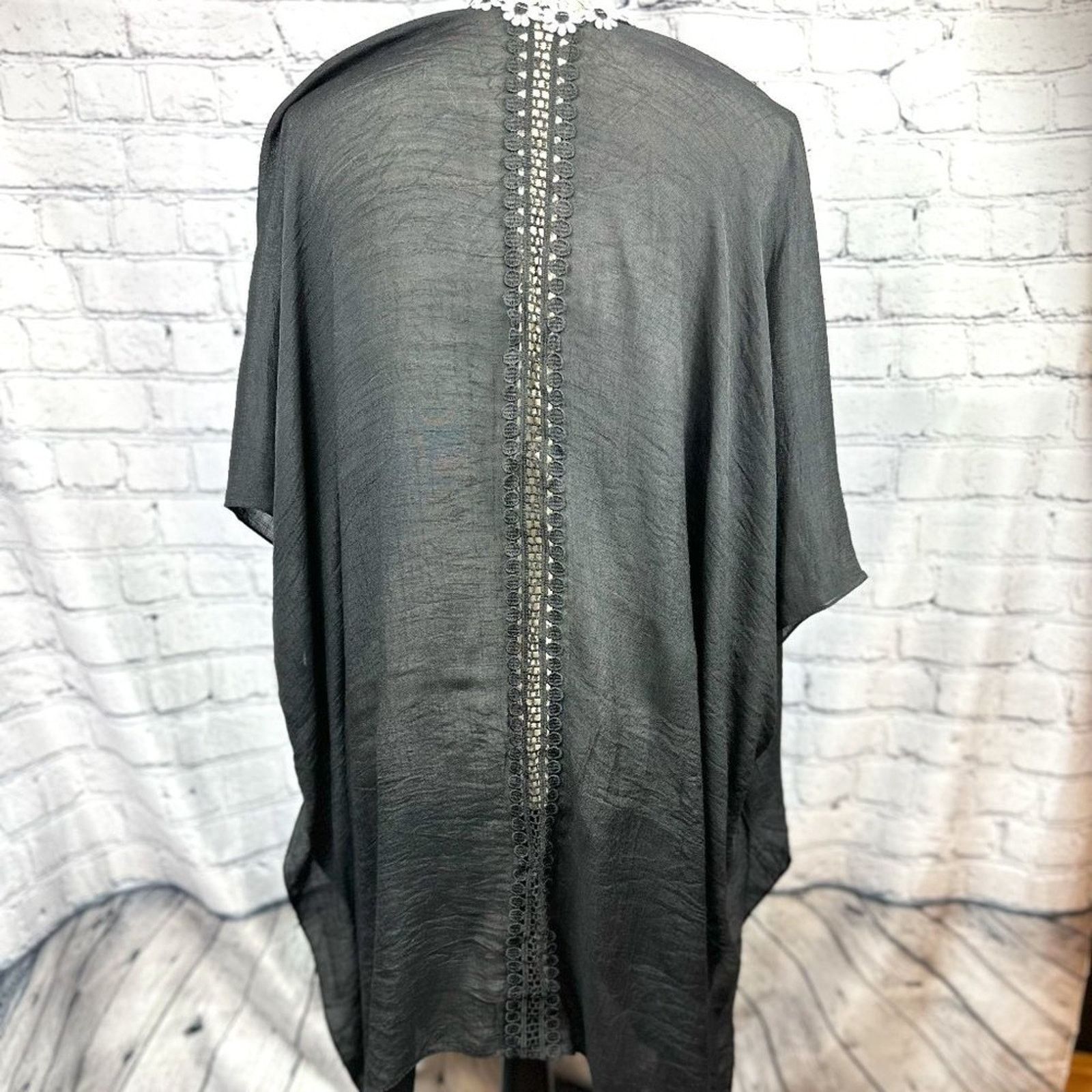 Other Black with White Daisies Kimono - Black/White - One Size Size ONE SIZE - 12 Thumbnail
