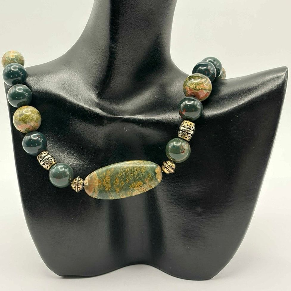 Other Green Beaded Necklace Size ONE SIZE - 1 Thumbnail