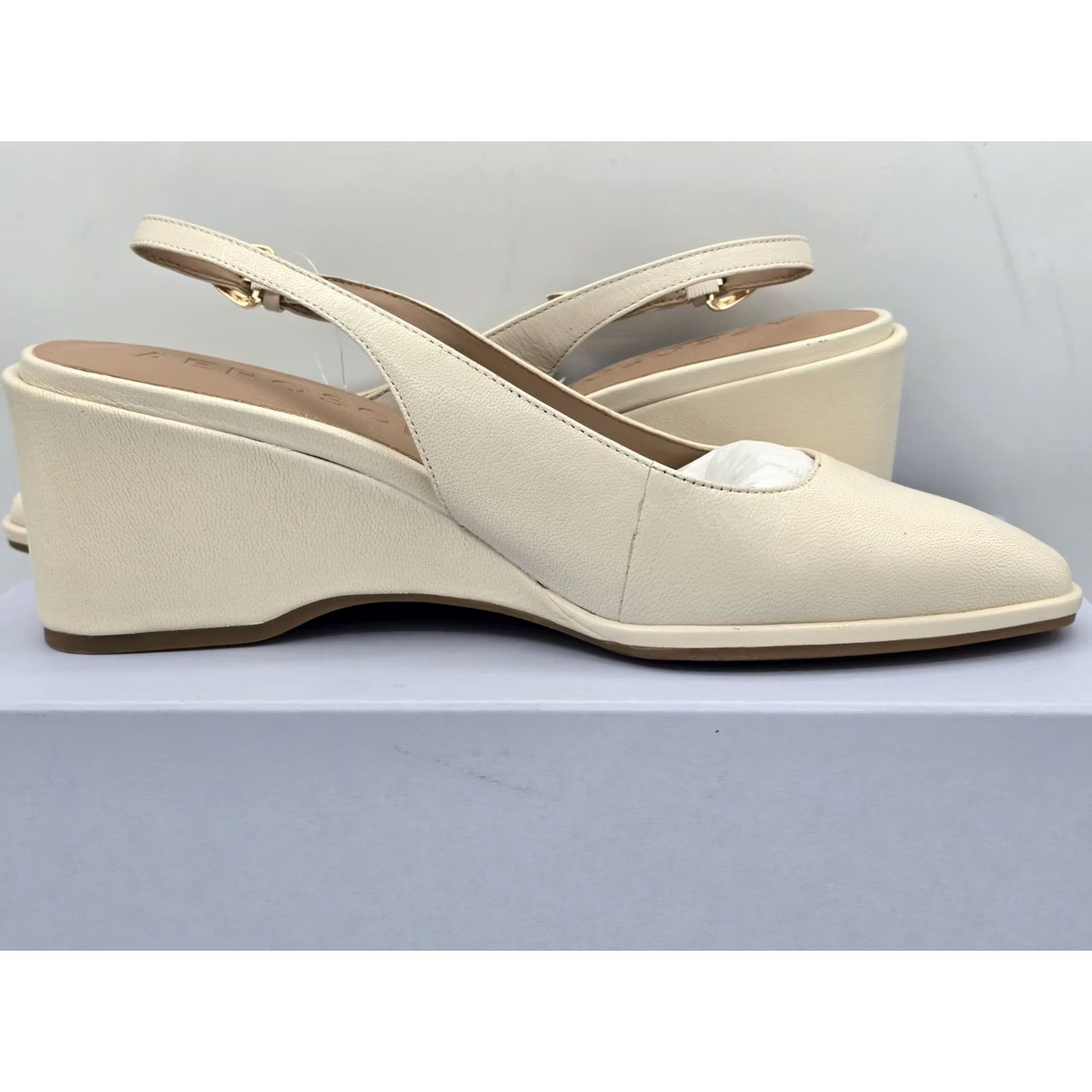 Vintage Aerosoles Aria Women's Heels Eggnog Leather Size 11 M Size US 11 / IT 41 - 6 Thumbnail