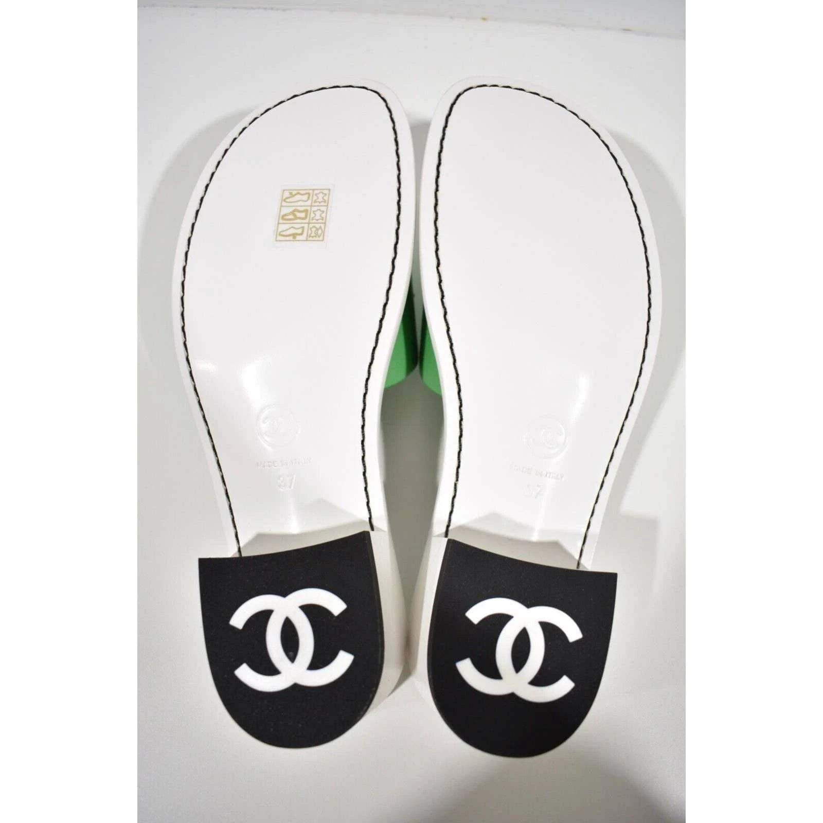 Chanel Chanel 22S Green Calfskin Leather White CC Logo Mules Size US 7 / IT 37 - 12 Thumbnail