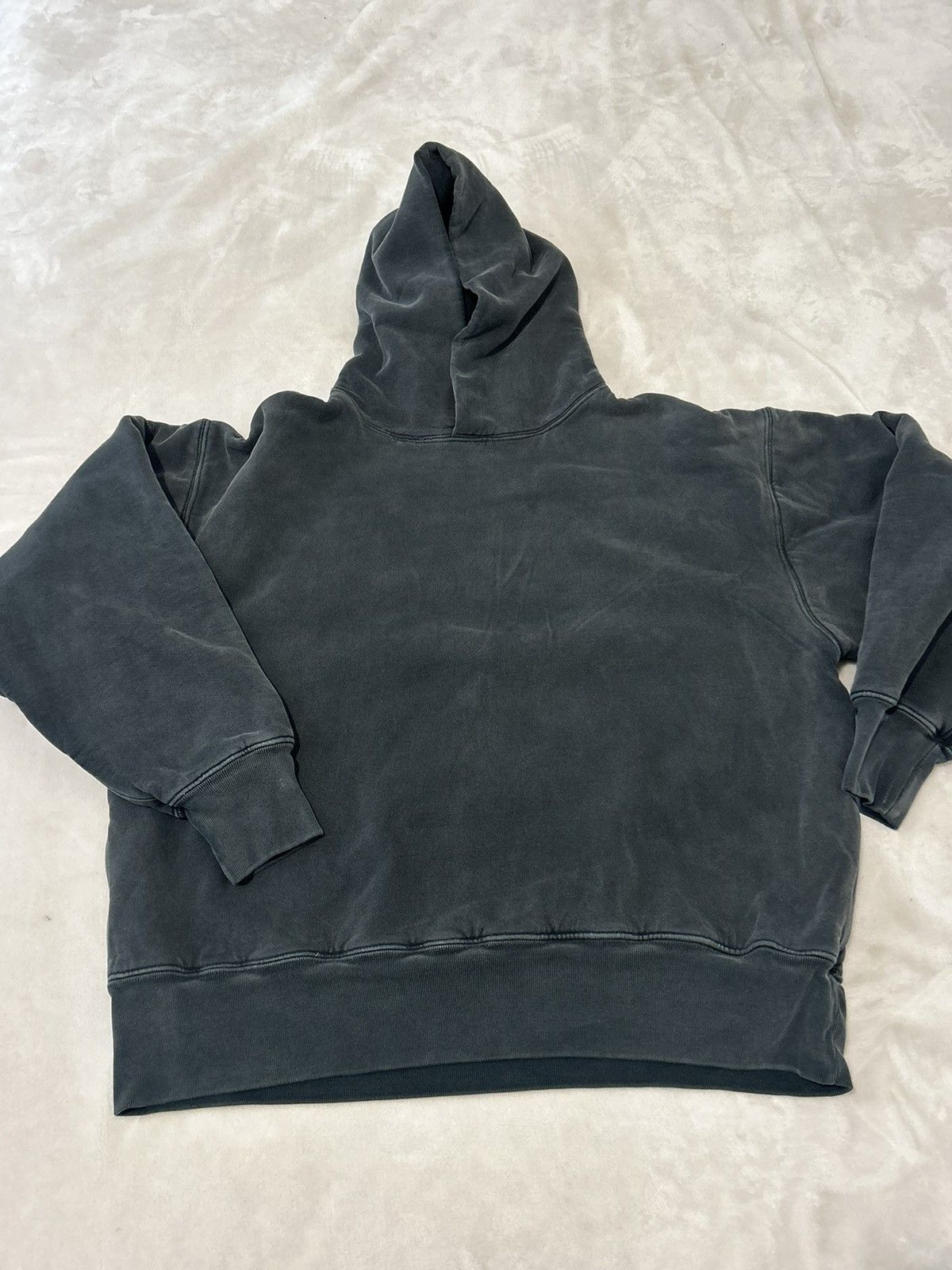 Gap × Kanye West × Yeezy Season Poetic black Yeezy Gap oversized 