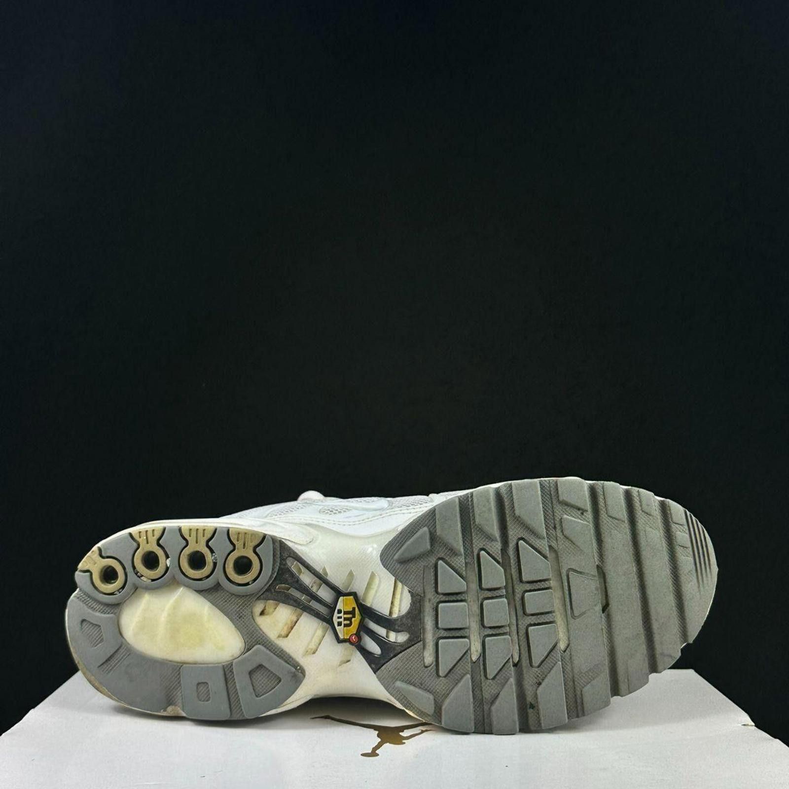 Nike Nike Air Max Plus “White / Pure Platinum” — US 9 Size US 9 / EU 42 - 3 Thumbnail