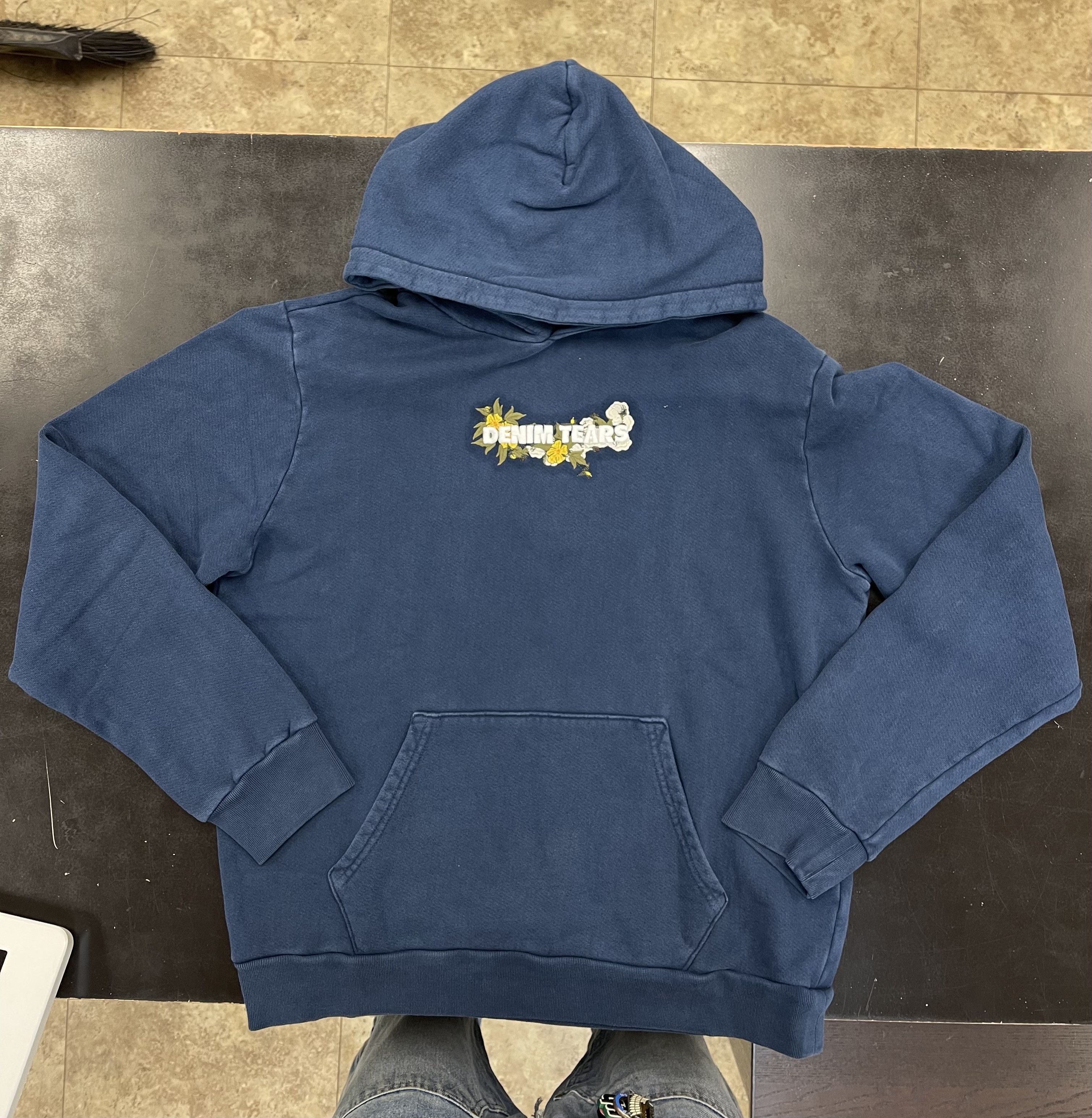 DENIM TEARS Denim Tears Embroidered Hoodie Navy Size US L / EU 52-54 / 3 - 1 Thumbnail