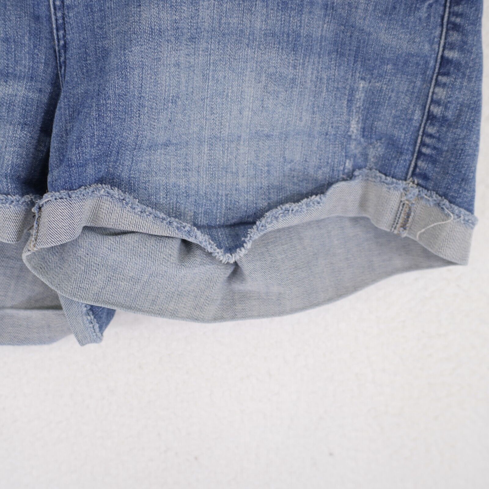 Torrid Torrid Blue Denim Cut Off Jean Shorts 18 39/4 Whiskering Mid Size 38" / US 16 / IT 52 - 3 Thumbnail