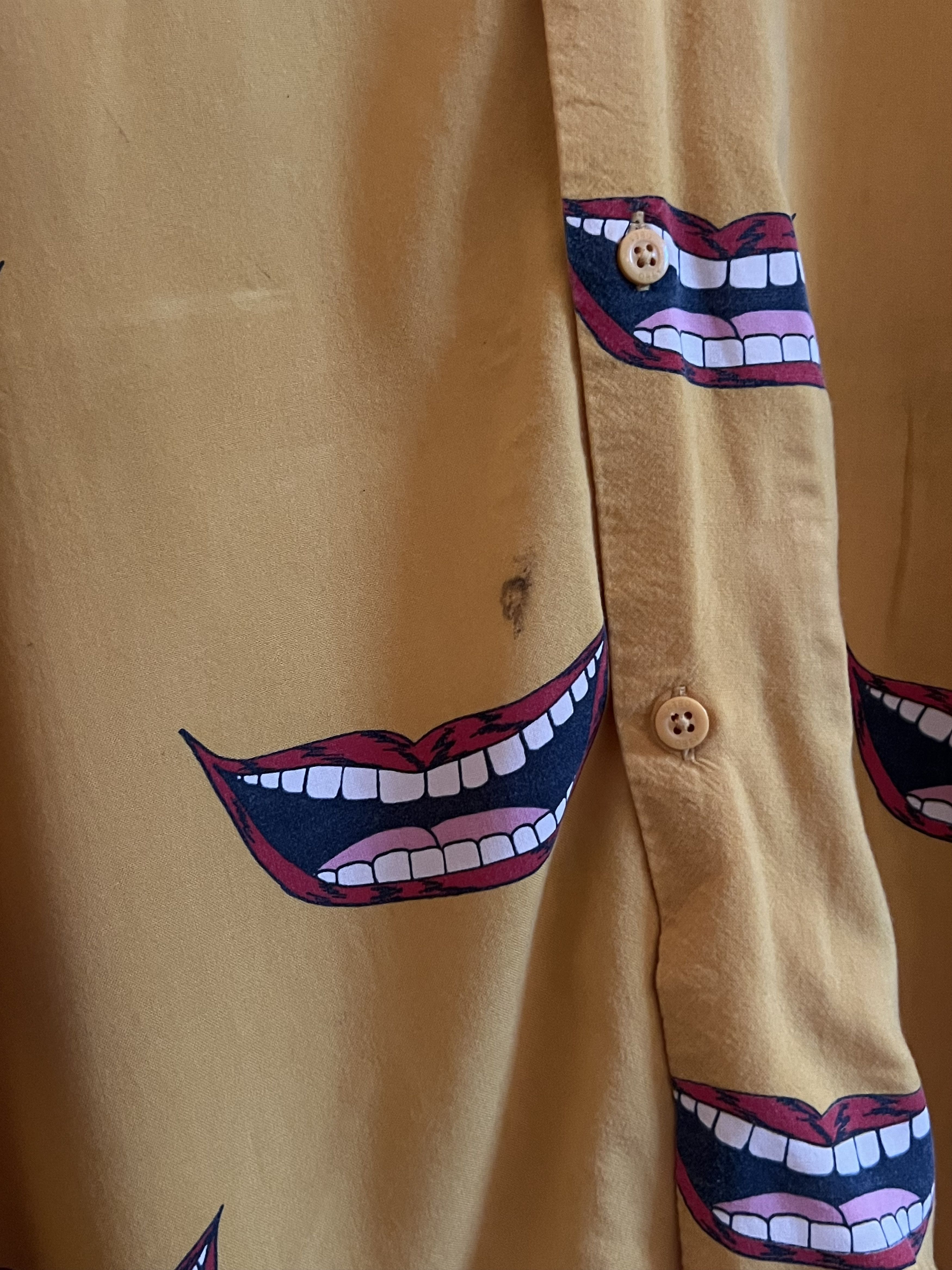 Obey Easy Lips Smile Shirt + Matching socks! Size US L / EU 52-54 / 3 - 9 Thumbnail