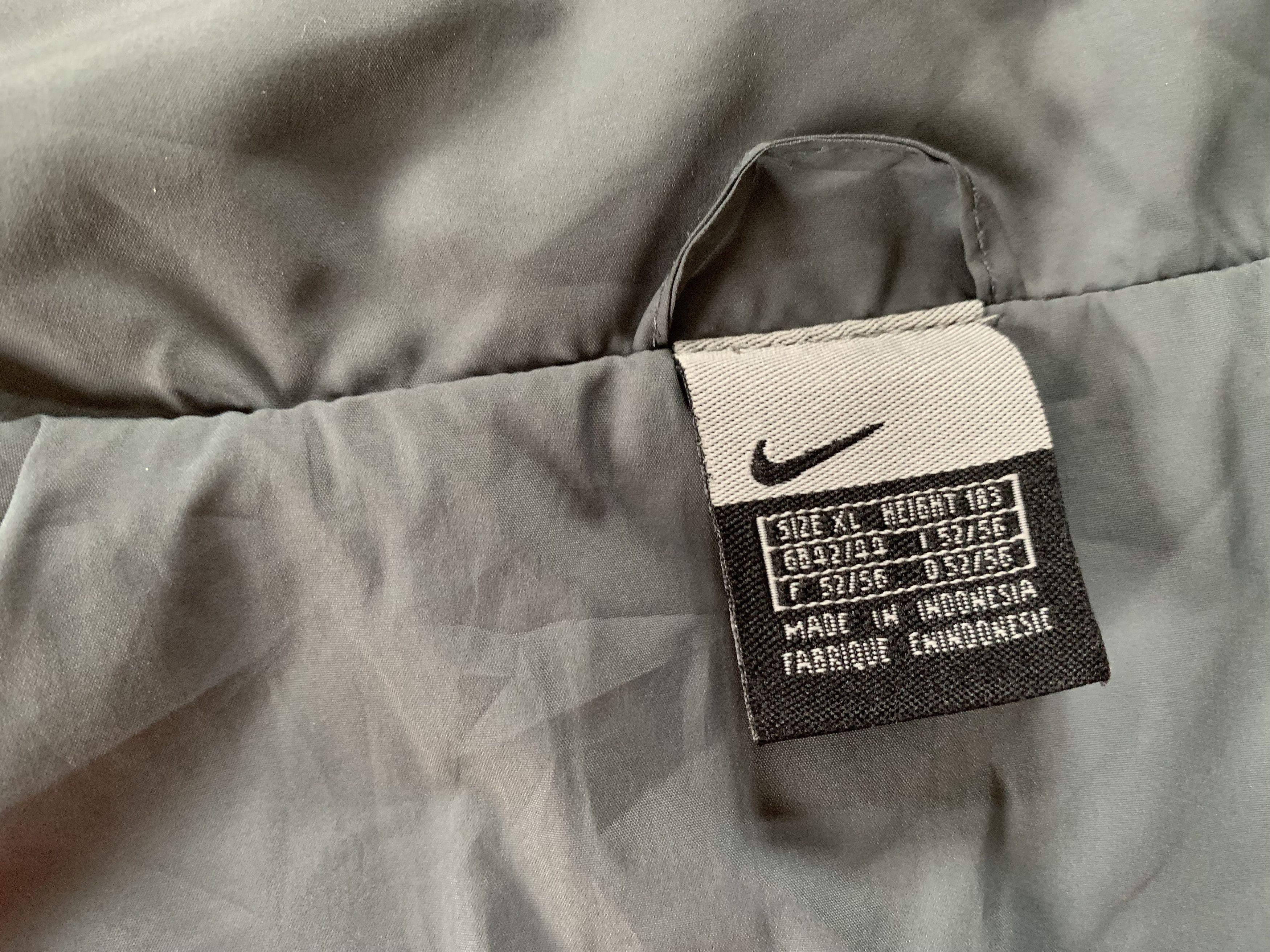 Nike × Vintage Nike Vintage Orange Nylon Reflective Running Jacket Size US L / EU 52-54 / 3 - 9 Thumbnail