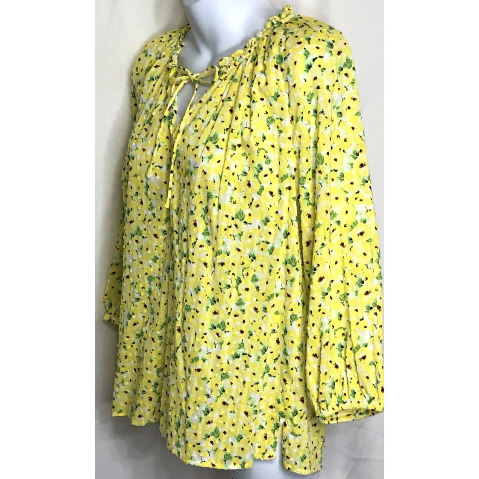 Ann Taylor Ann Taylor top yellow floral keyhole 3/4 sleeve Shirt Women PM Yellow Floral Keyhole 3/4 Sleeve Casual Workwear Button-Up Cotton Size M / US 6-8 / IT 42-44 - 2 Thumbnail