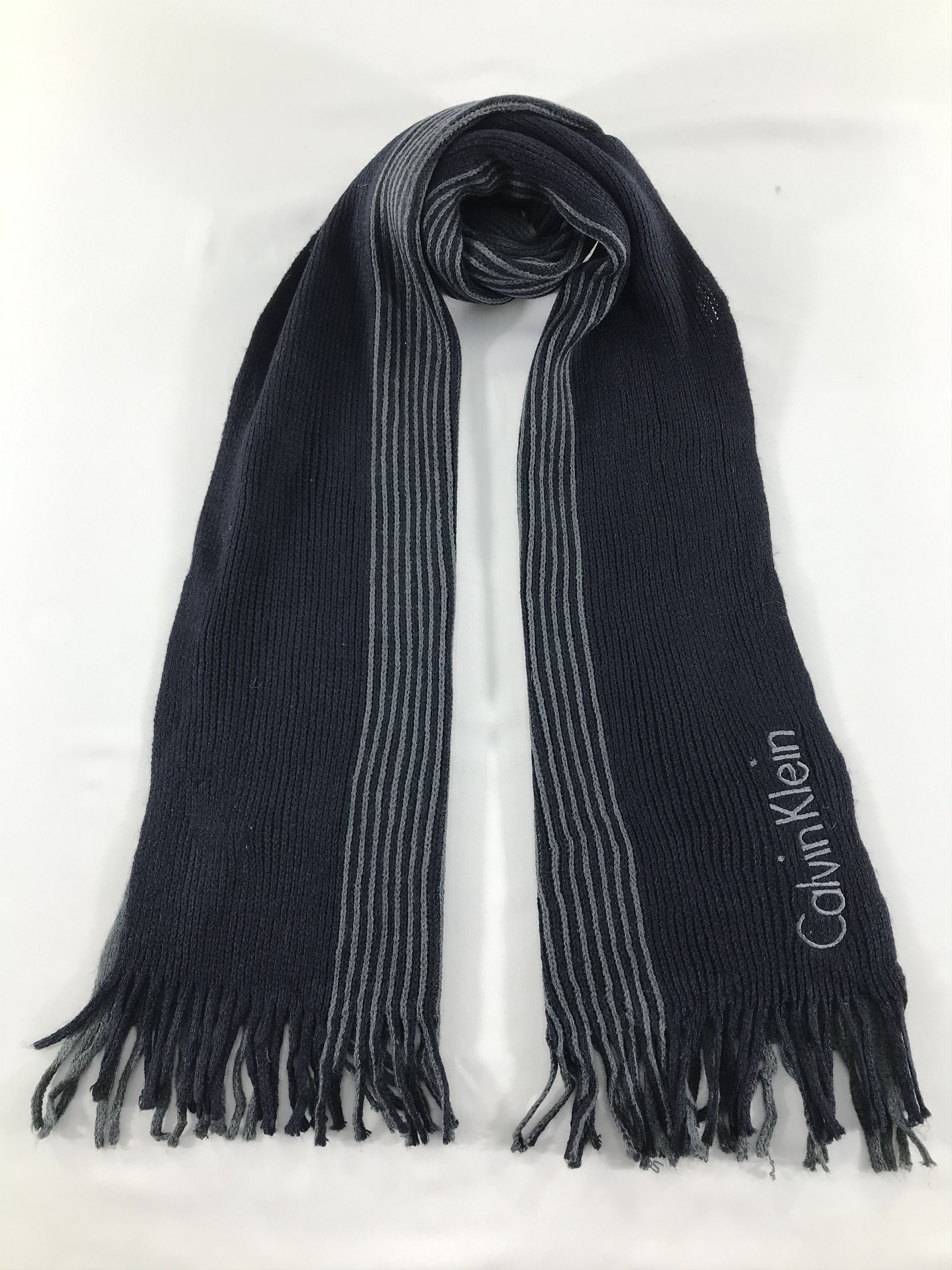 Calvin Klein Vintage Calvin Klein Scarf/Muffler/Neckwear MF1640 Size ONE SIZE - 1 Thumbnail