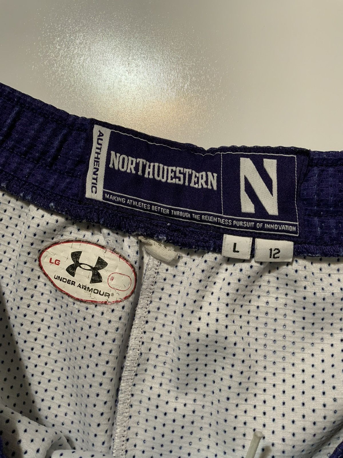 NCAA × Under Armour Under Armour Northwestern Wildcats Game Worn College Shorts Size US 40 / EU 56 - 5 Thumbnail