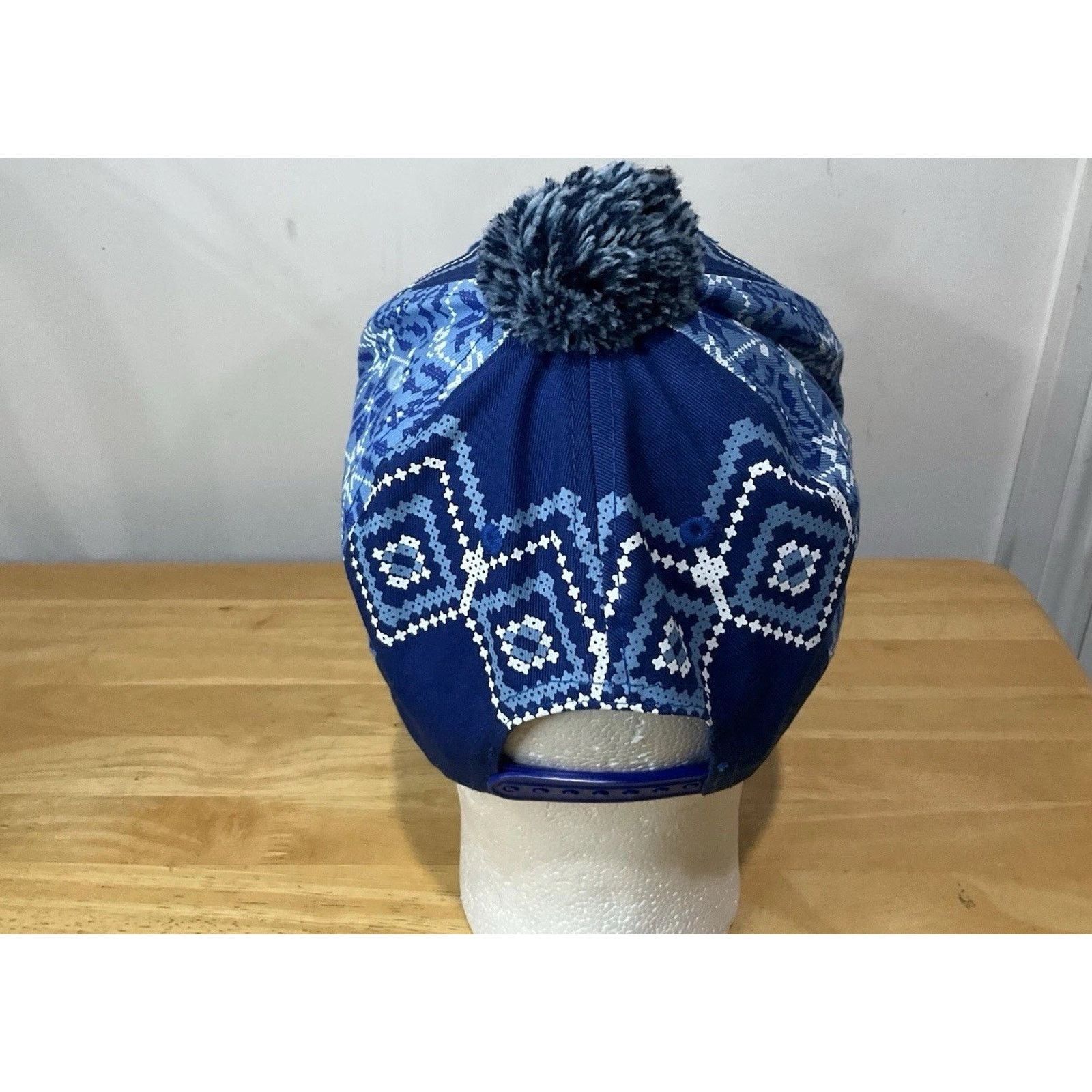 Other Tampa Bay Devil Rays Hat Cap Blue Snowflakes Pom Holiday Size ONE SIZE - 4 Thumbnail