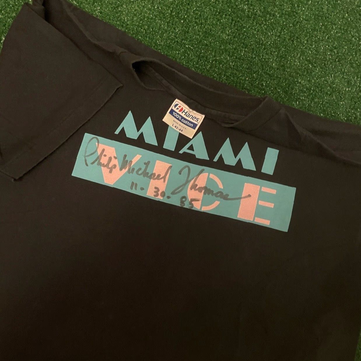 Vintage VINTAGE Miami Vice Philip Michael Thomas Auto Signed Shirt 1985 L Black Mens 80s TV Show Signed Size US L / EU 52-54 / 3 - 2 Thumbnail