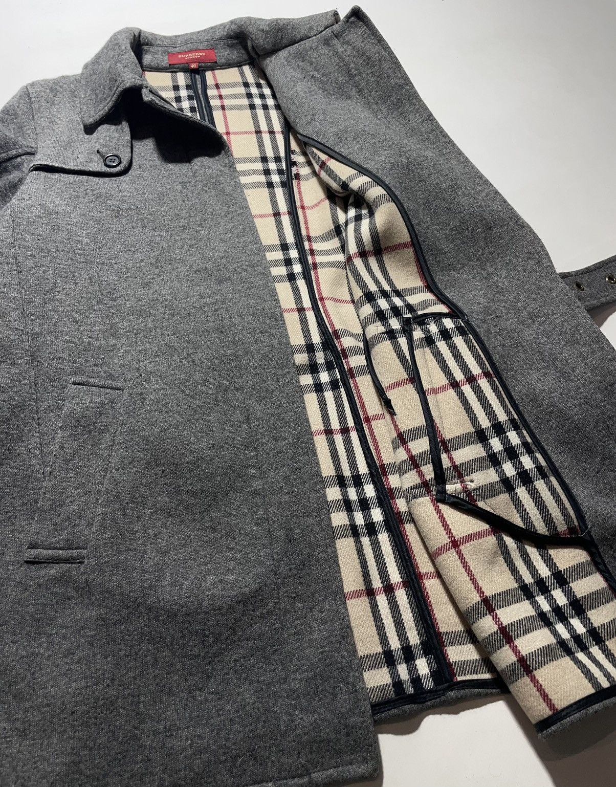 Burberry Vintage Burberry Women’s Wool Coat Size S / US 4 / IT 40 - 14 Thumbnail