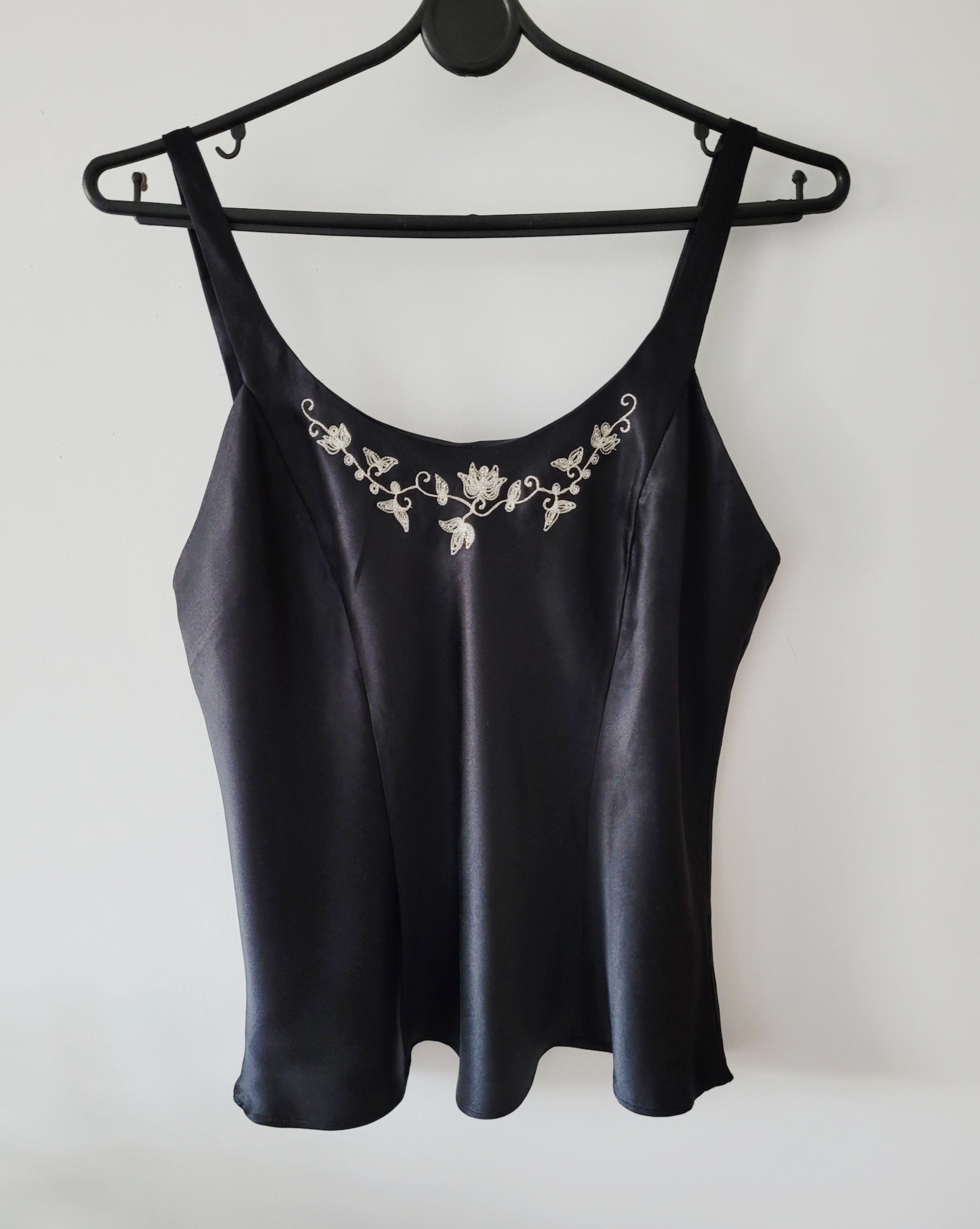 Victoria's Secret Silk Victoria's Secret top Size M / US 6-8 / IT 42-44 - 1 Thumbnail