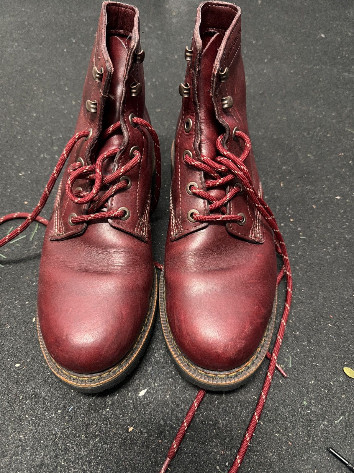 Wolverine Oxblood - vintage 1000 mile bloot Size US 9.5 / EU 42-43 - 1 Thumbnail