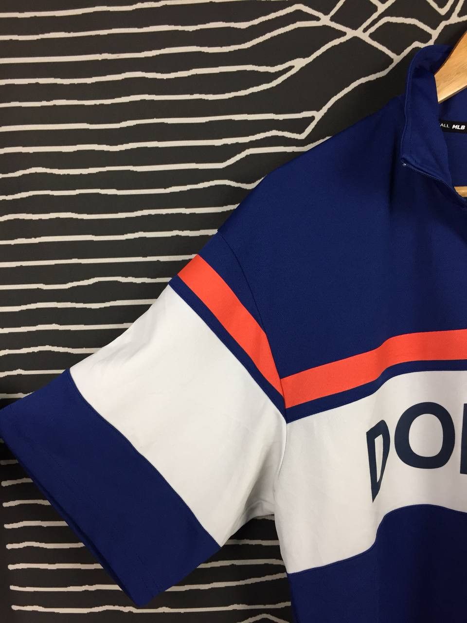 MLB × Sports Specialties × Vintage Vtg MLB Los Angelas Dodgers Quarter Zip Baseball Tee Size US L / EU 52-54 / 3 - 7 Thumbnail