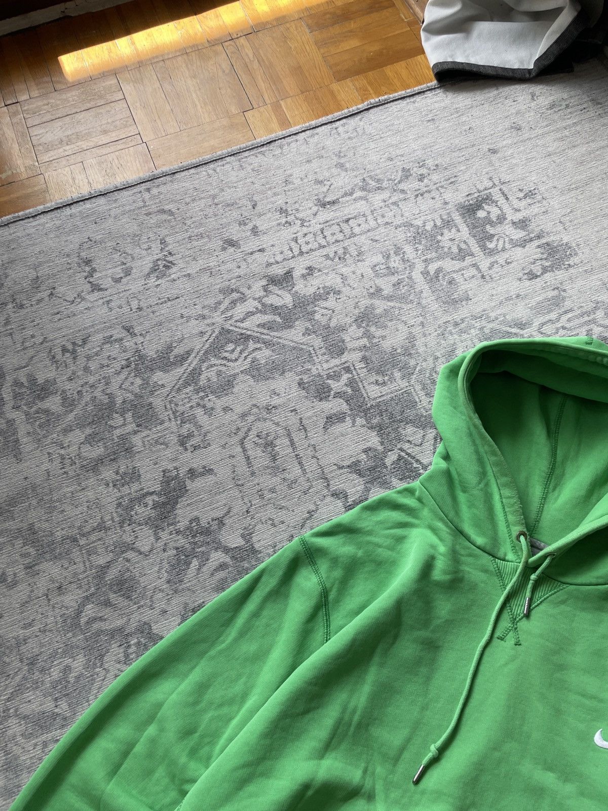 Vintage Nike Vintage Hoodie Mini Swoosh Cropped Japanese Y2K Faded Size US XL / EU 56 / 4 - 5 Thumbnail