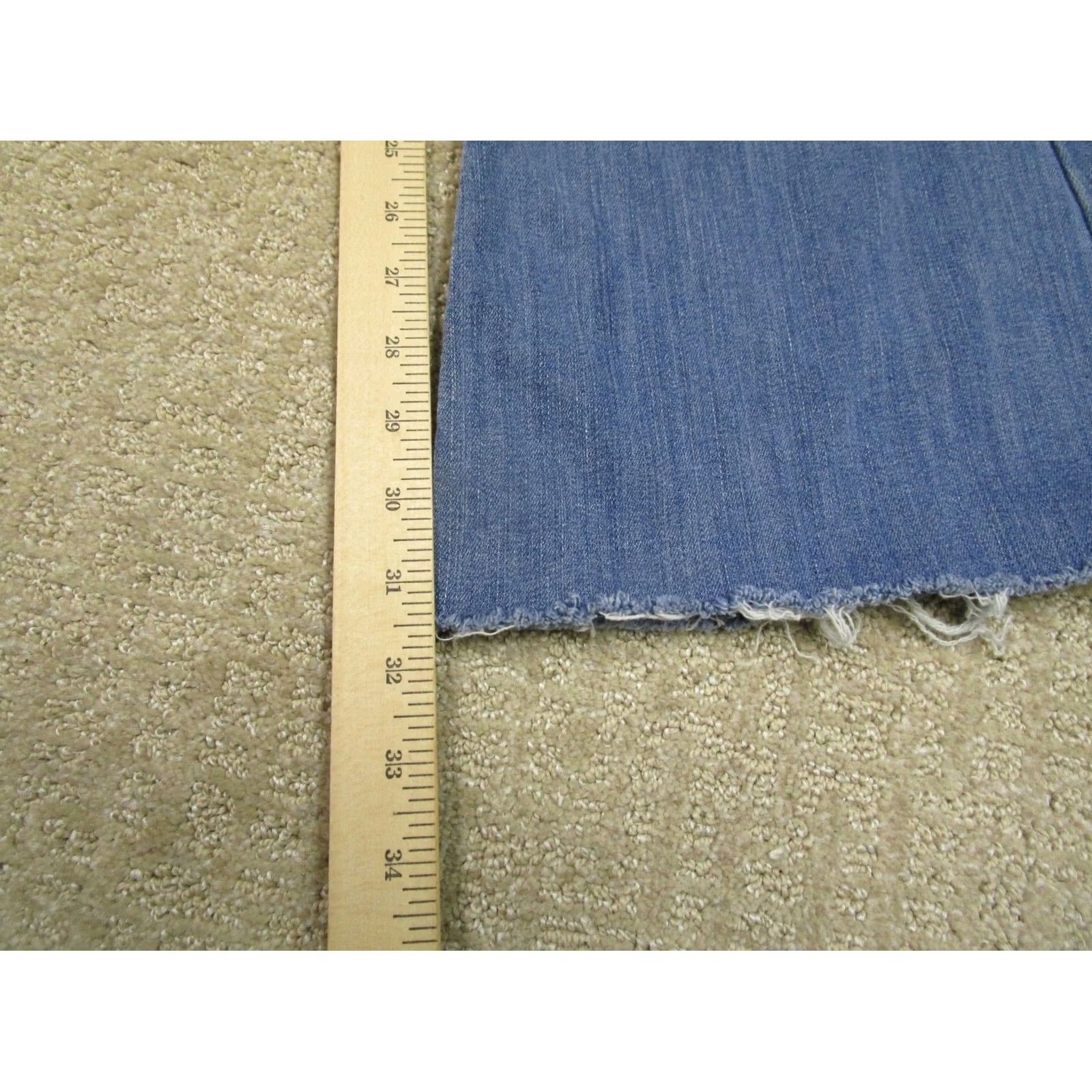 Ariat Ariat Jeans Women 26 Light Blue Low Rise Flared 5-Pocket Denim Pants Logo Southwestern Cowboy Medium Womens Size 26" / US 2 / IT 38 - 7 Thumbnail
