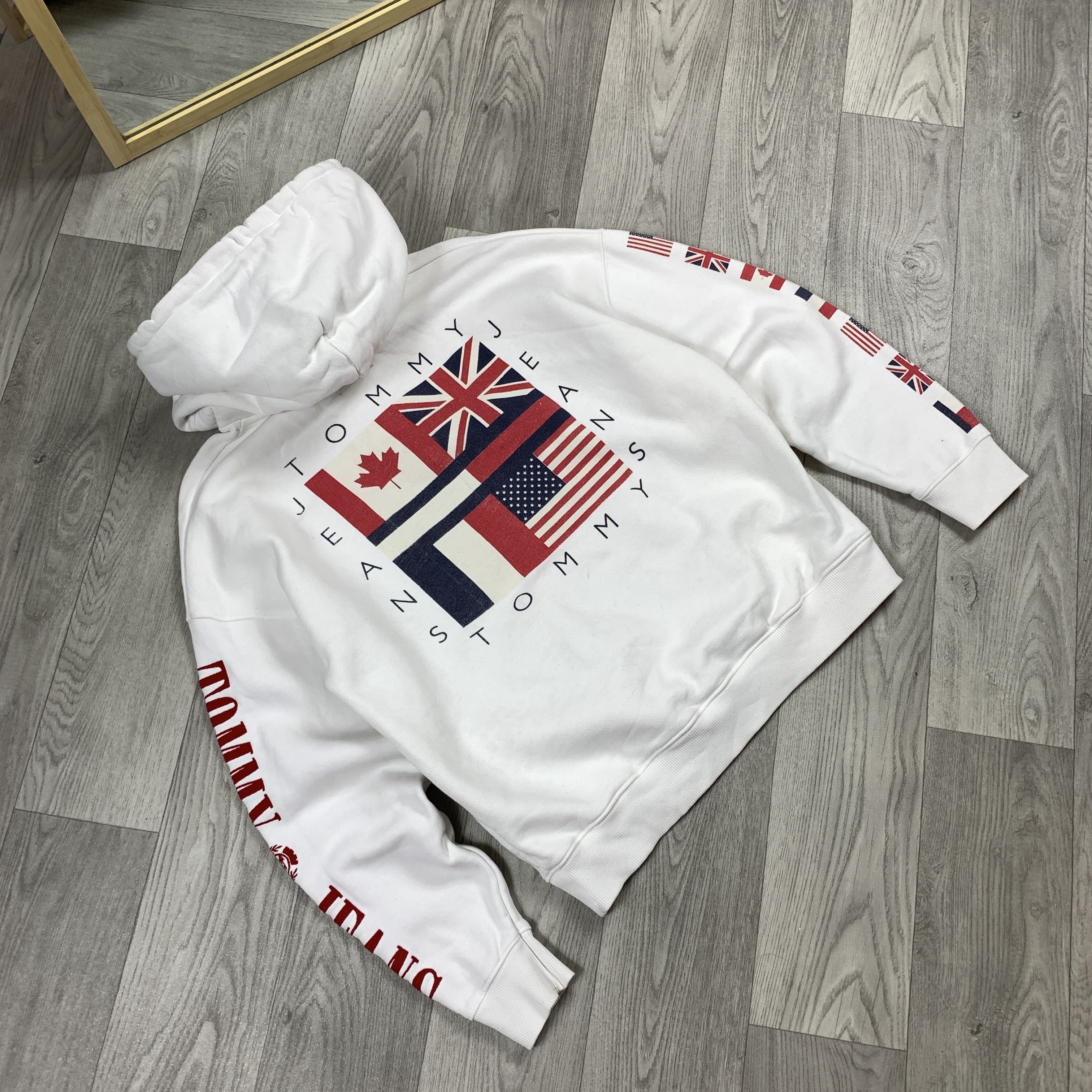 Tommy Hilfiger Jeans White Graphic Flag Hoodie Hooded Sweat
