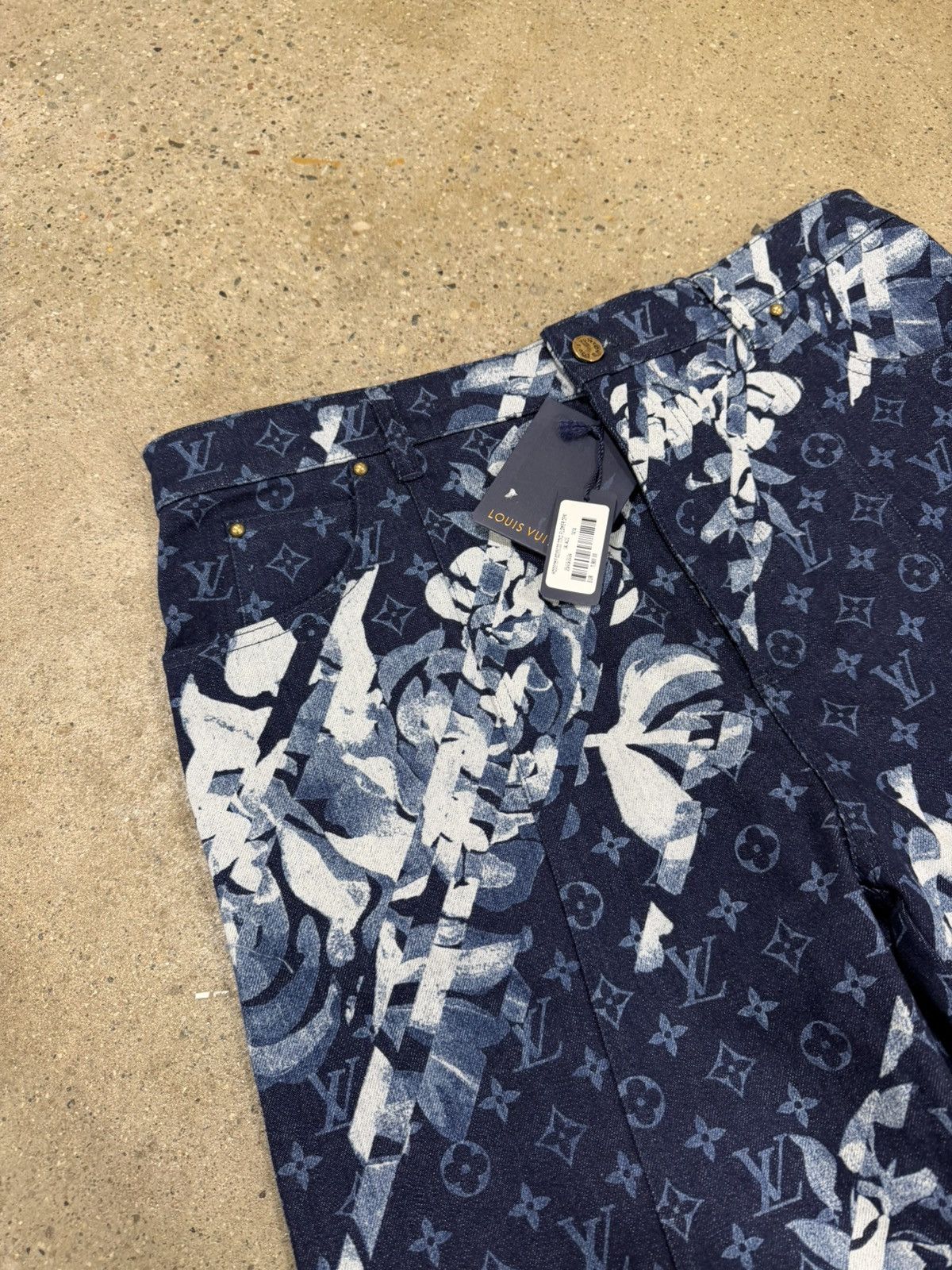 Louis Vuitton Louis Vuitton Monogram Printed Jeans NEW 2300$ Size US 33 - 6 Thumbnail