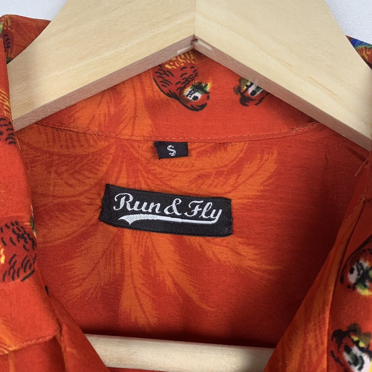 Vintage Run & Fly Crazy Floral Hawaiian Shirt Vintage Y2K Designer Size US S / EU 44-46 / 1 - 4 Thumbnail