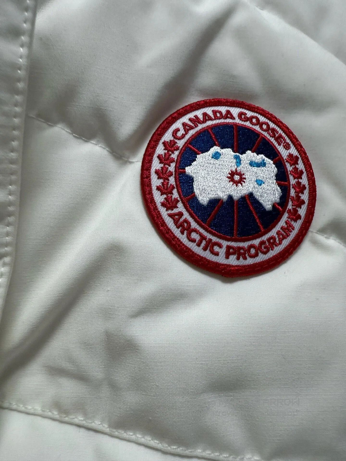 Canada Goose Canada Goose White Down Vest Size L. Size US L / EU 52-54 / 3 - 3 Thumbnail