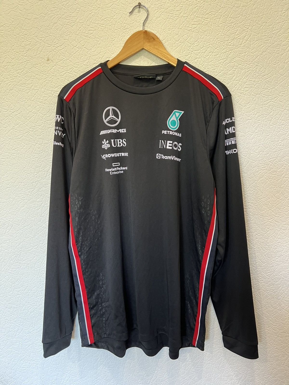 Mercedes-Benz Mercedes Benz Crowdstrike Petronas Black Sweatshirt Racing Size US XL / EU 56 / 4 - 1 Thumbnail